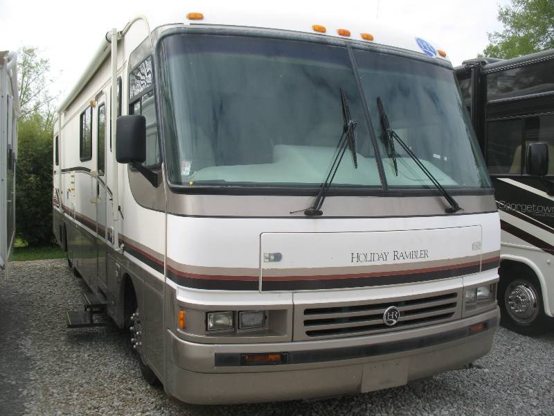 USED 1996 HOLIDAY RAMBLER ENDEAVOR 37 - Overview | Berryland Campers