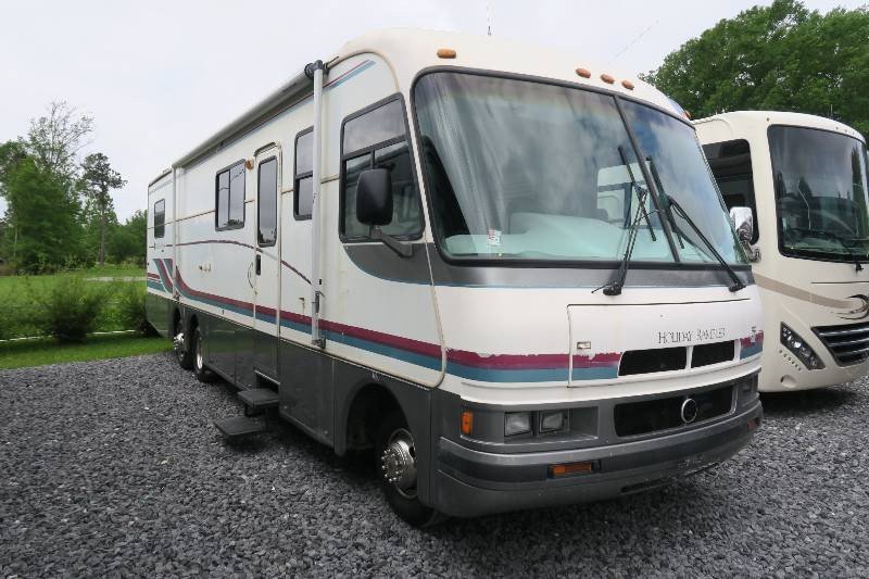 USED 1995 HOLIDAY RAMBLER ENDEAVOR 37 - Overview | Berryland Campers