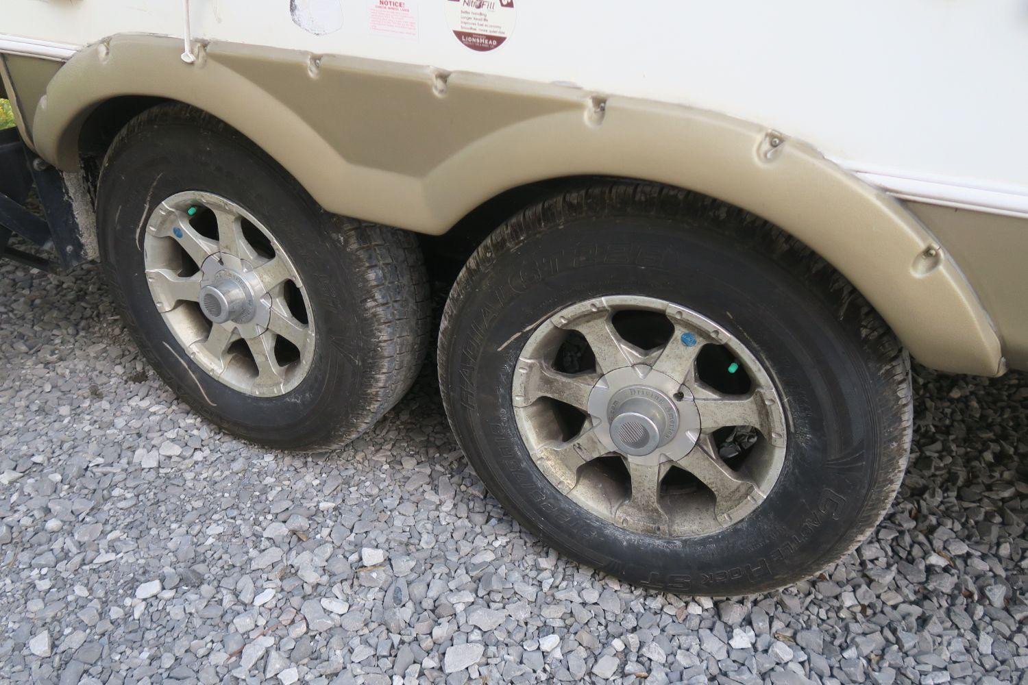 USED 2012 FLAGSTAFF 831BHDS - Overview | Berryland Campers