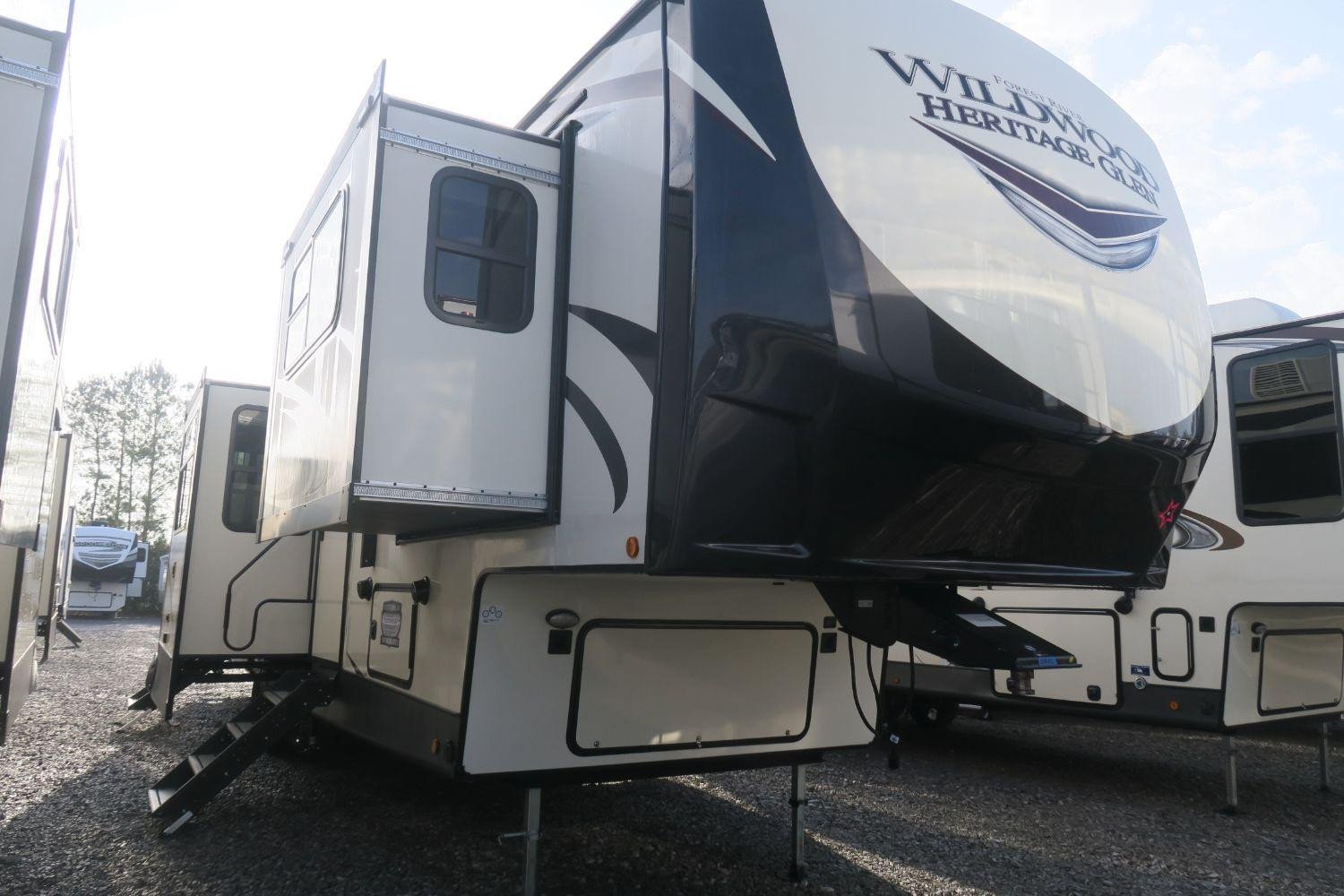 NEW 2020 WILDWOOD HERITAGE GLEN LTZ 378FL - Overview | Berryland