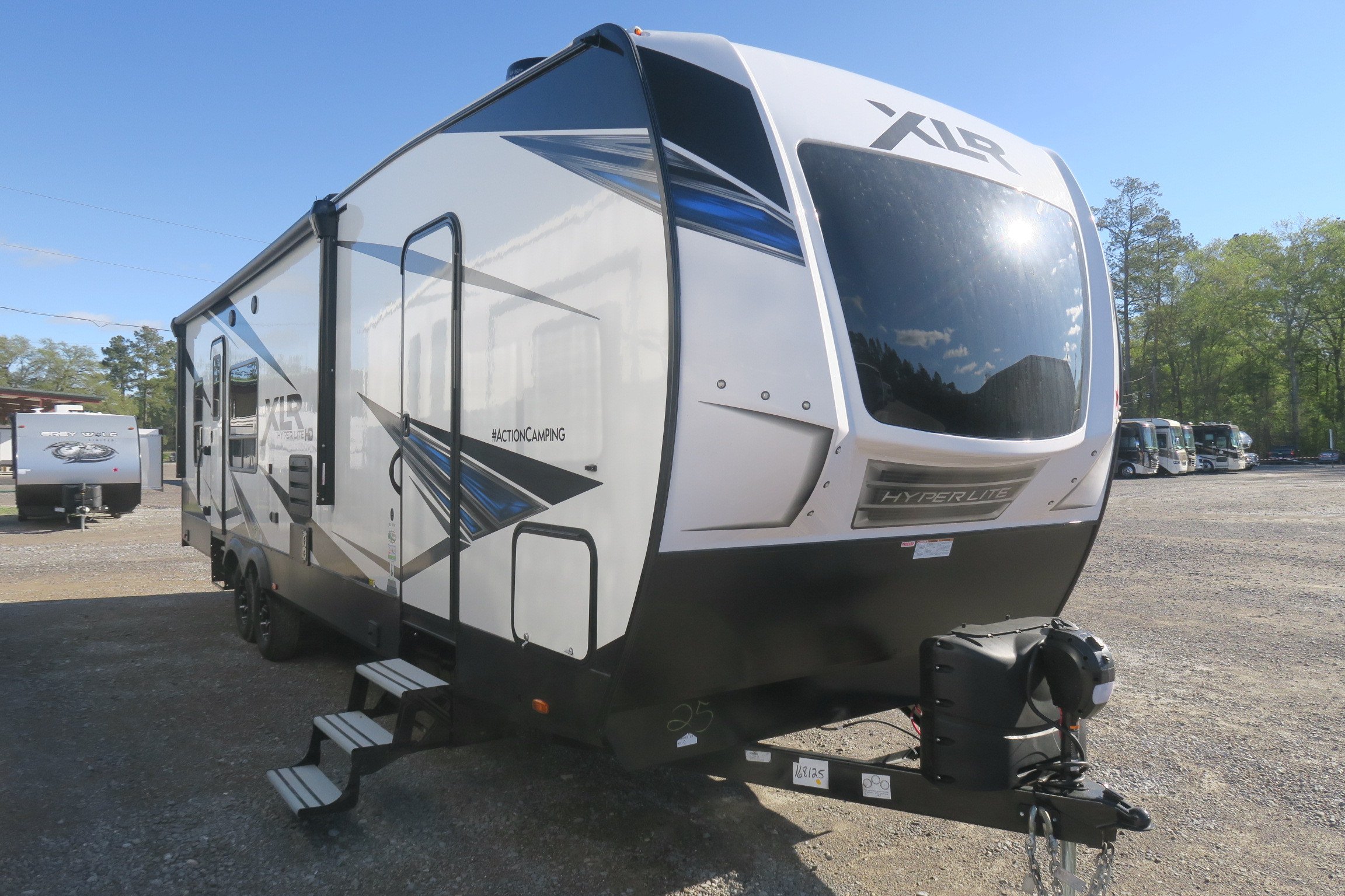 NEW 2021 XLR HYPERLITE 3016 - Overview | Berryland Campers