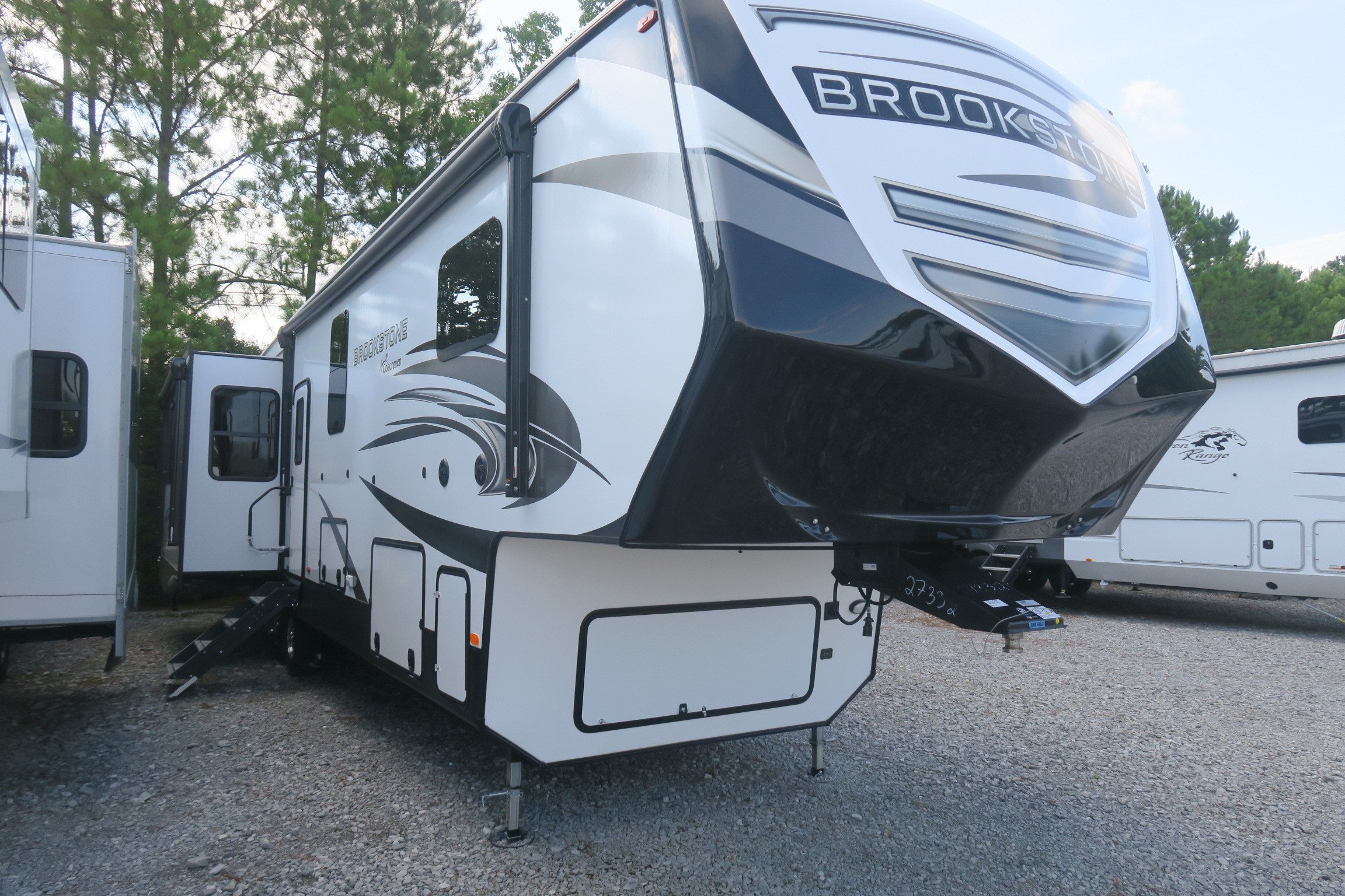 NEW 2021 BROOKSTONE 398MBL Overview Berryland Campers