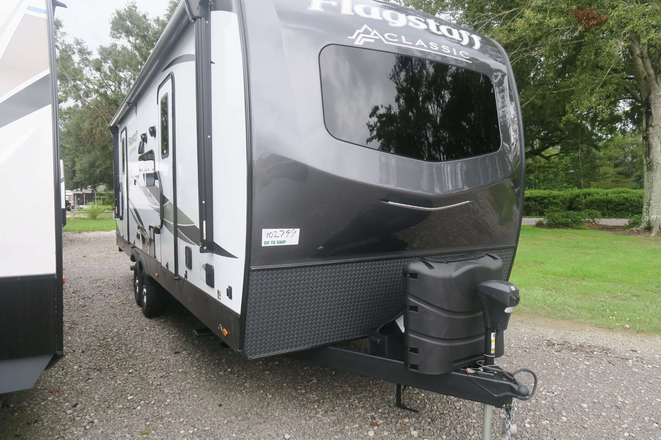 NEW 2023 FLAGSTAFF CLASSIC 826RBS - Overview | Berryland Campers