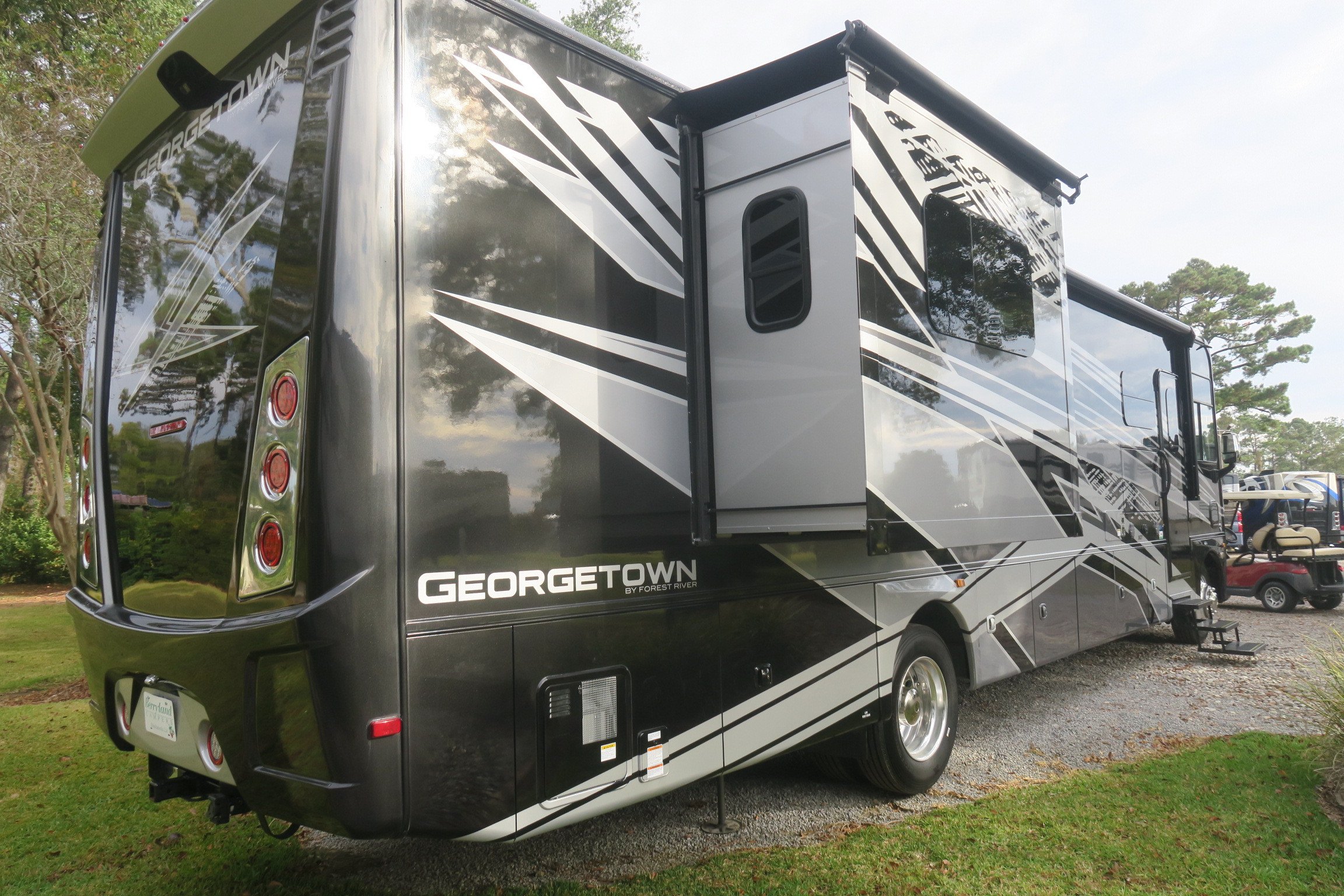 NEW 2023 GEORGETOWN 7 SERIES GT7 36D7 - Overview | Berryland Campers