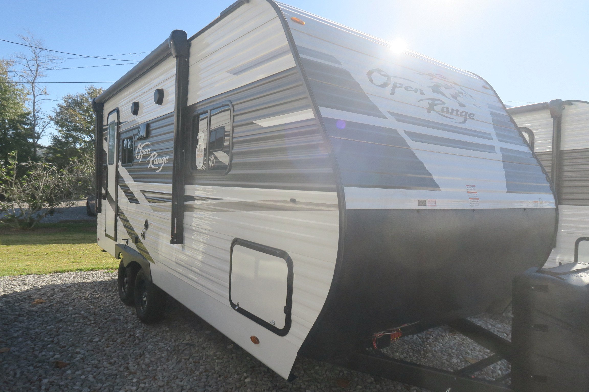 NEW 2022 OPEN RANGE CONVENTIONAL 20FBS - Overview | Berryland Campers