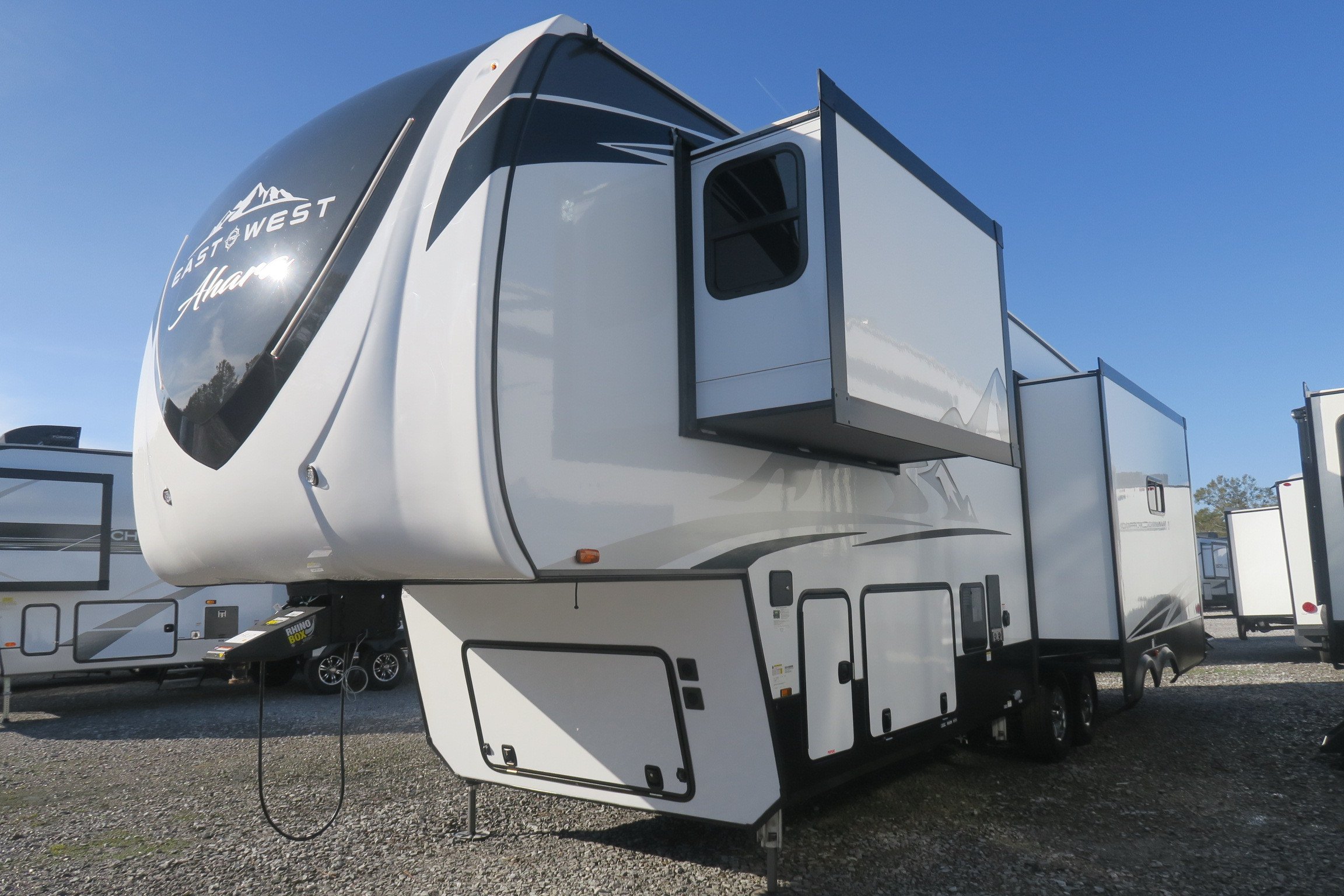 NEW 2023 AHARA 325RL - Overview | Berryland Campers