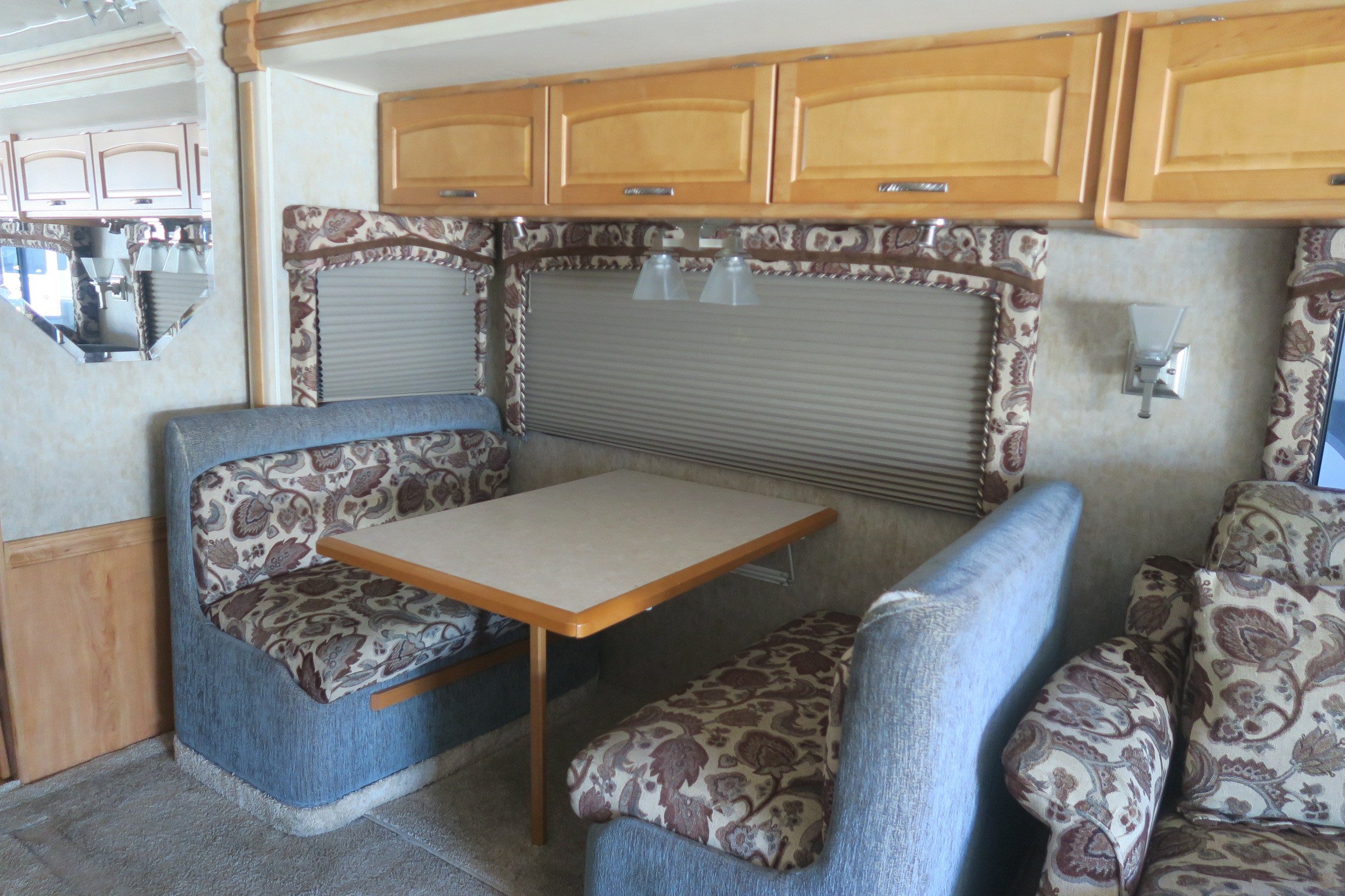 USED 2005 MERIDIAN 39K Overview Berryland Campers