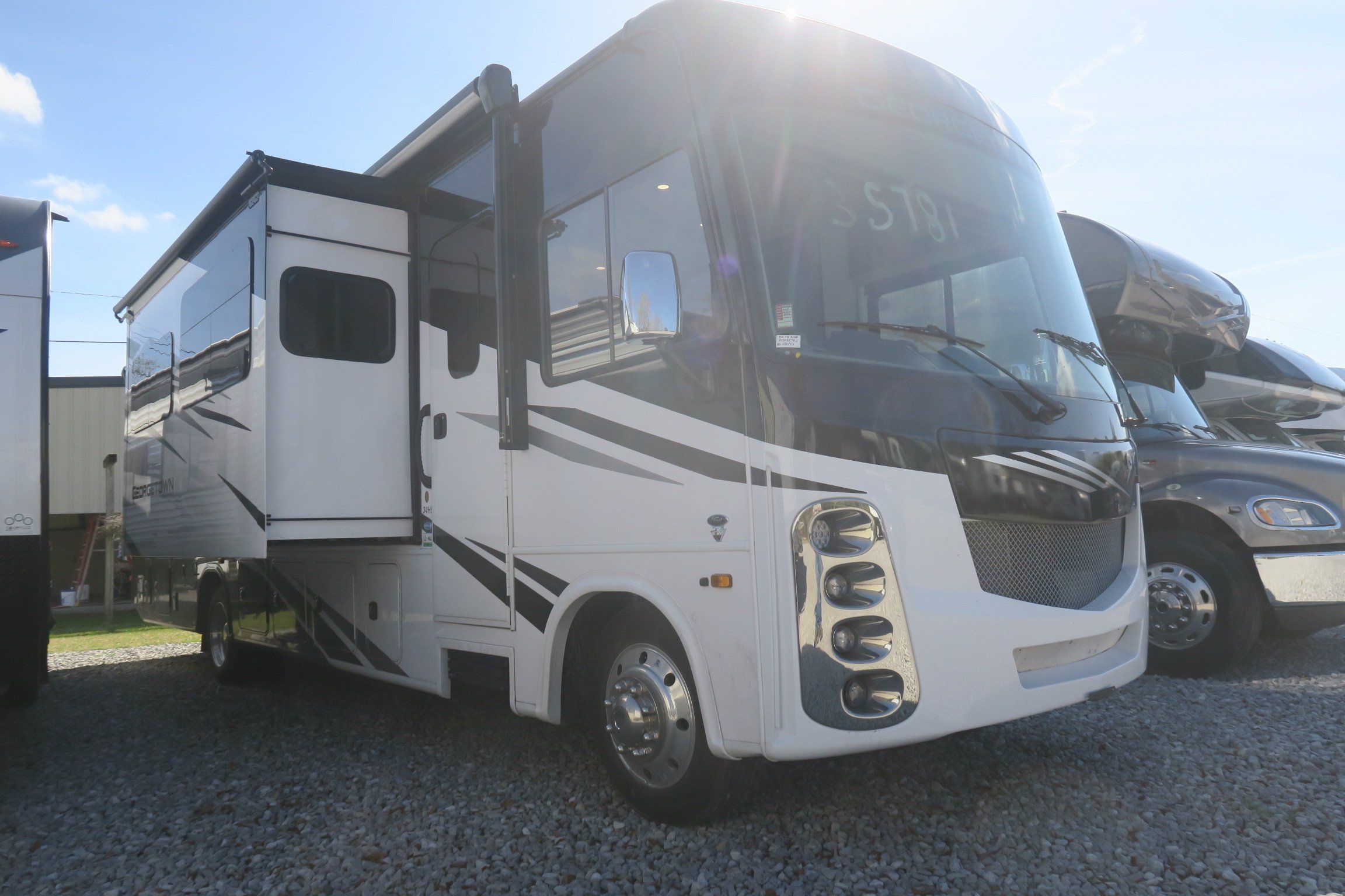 NEW 2023 GEORGETOWN 5 SERIES GT5 34H5 - Overview | Berryland Campers