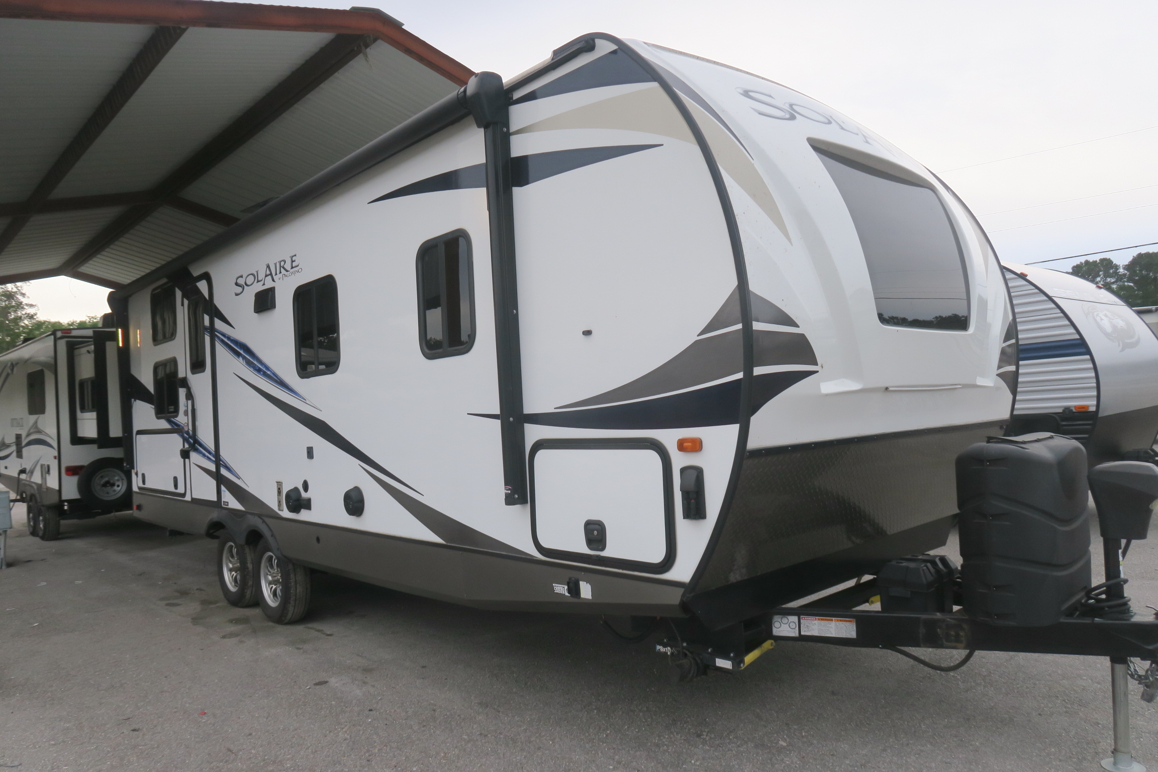 USED 2021 SOLAIRE 243BHS - Overview | Berryland Campers