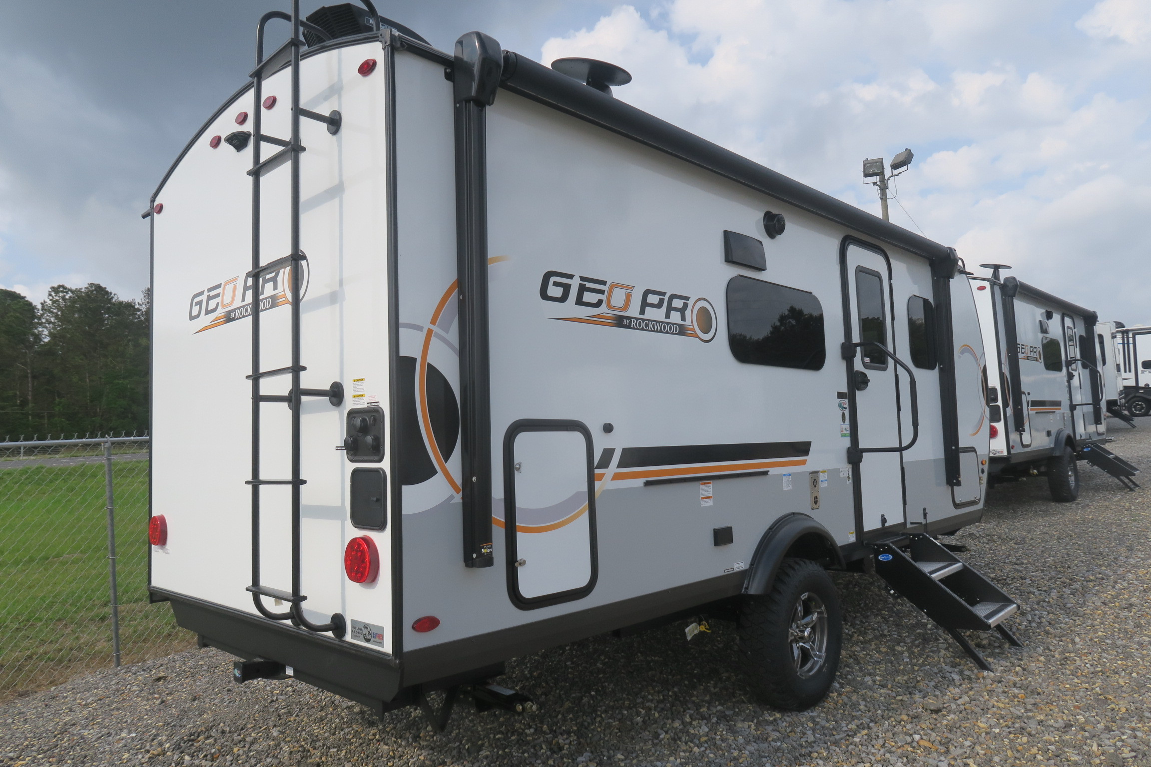 NEW 2023 ROCKWOOD GEO PRO 20FBS Overview Berryland Campers