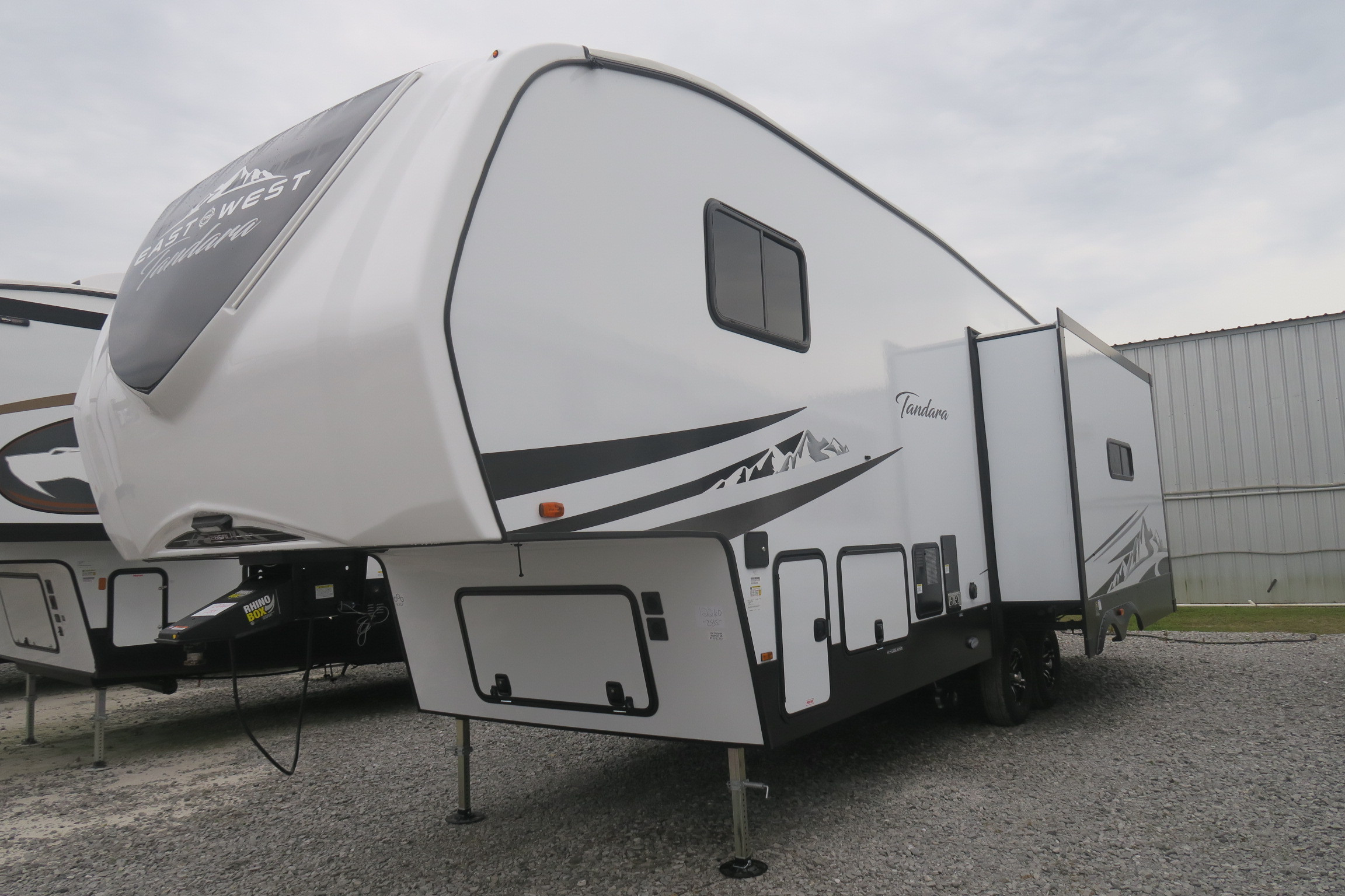 NEW 2023 TANDARA 285RL - Overview | Berryland Campers