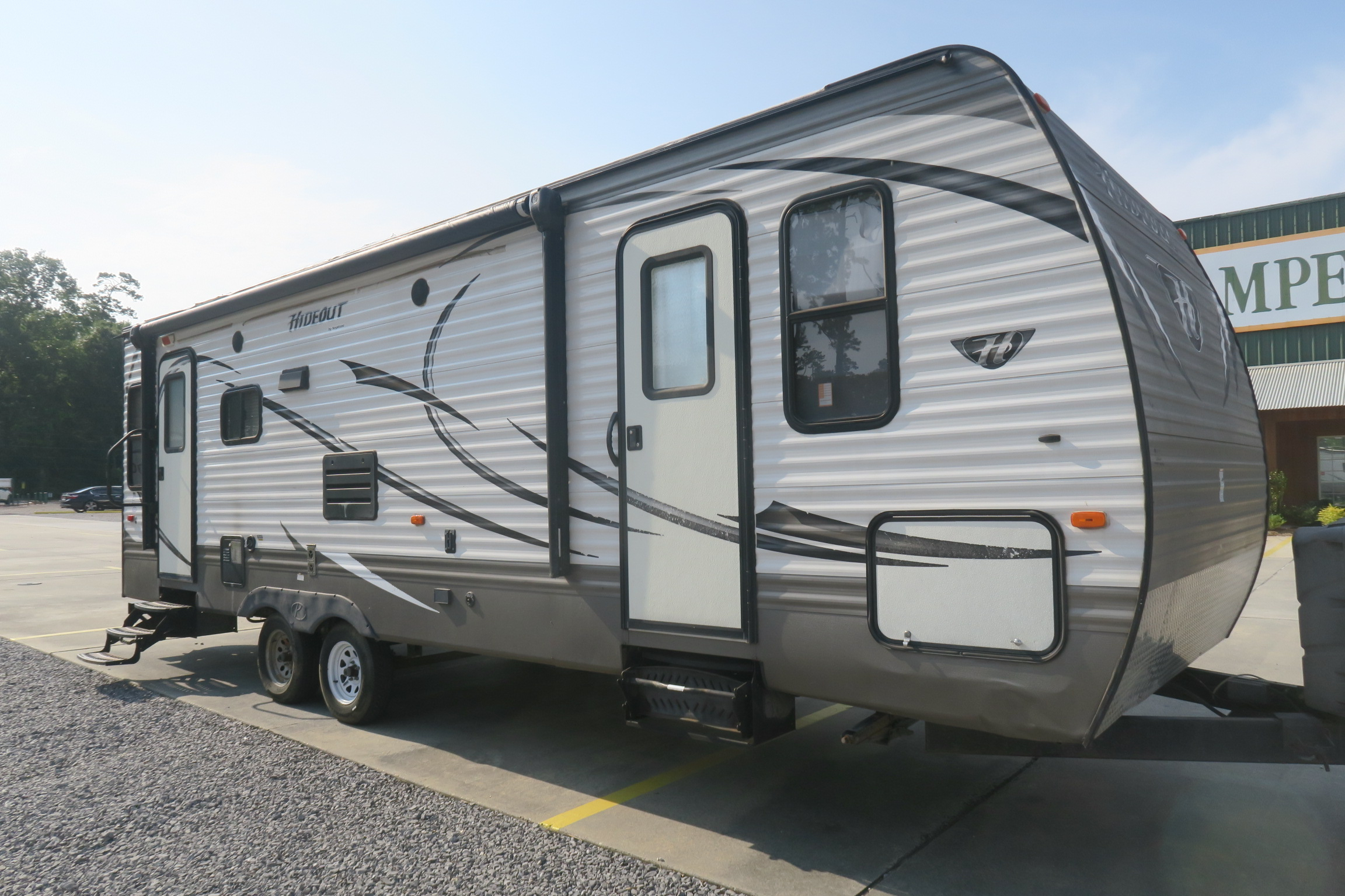 USED 2014 HIDEOUT 26RLS - Overview | Berryland Campers