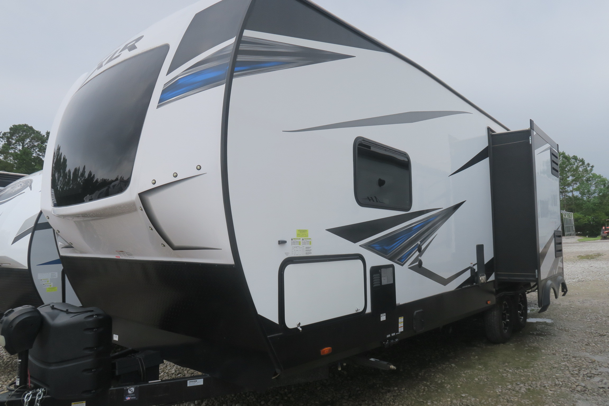 USED 2022 XLR HYPERLITE 2815 - Overview | Berryland Campers