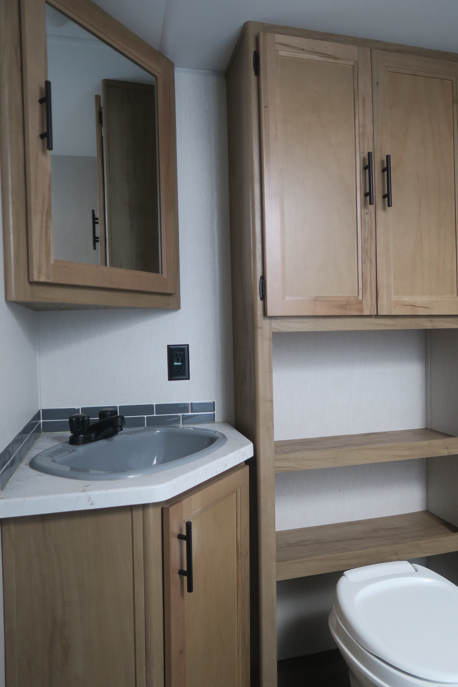 USED 2023 CHEROKEE GREY WOLF 23MK Overview Berryland Campers