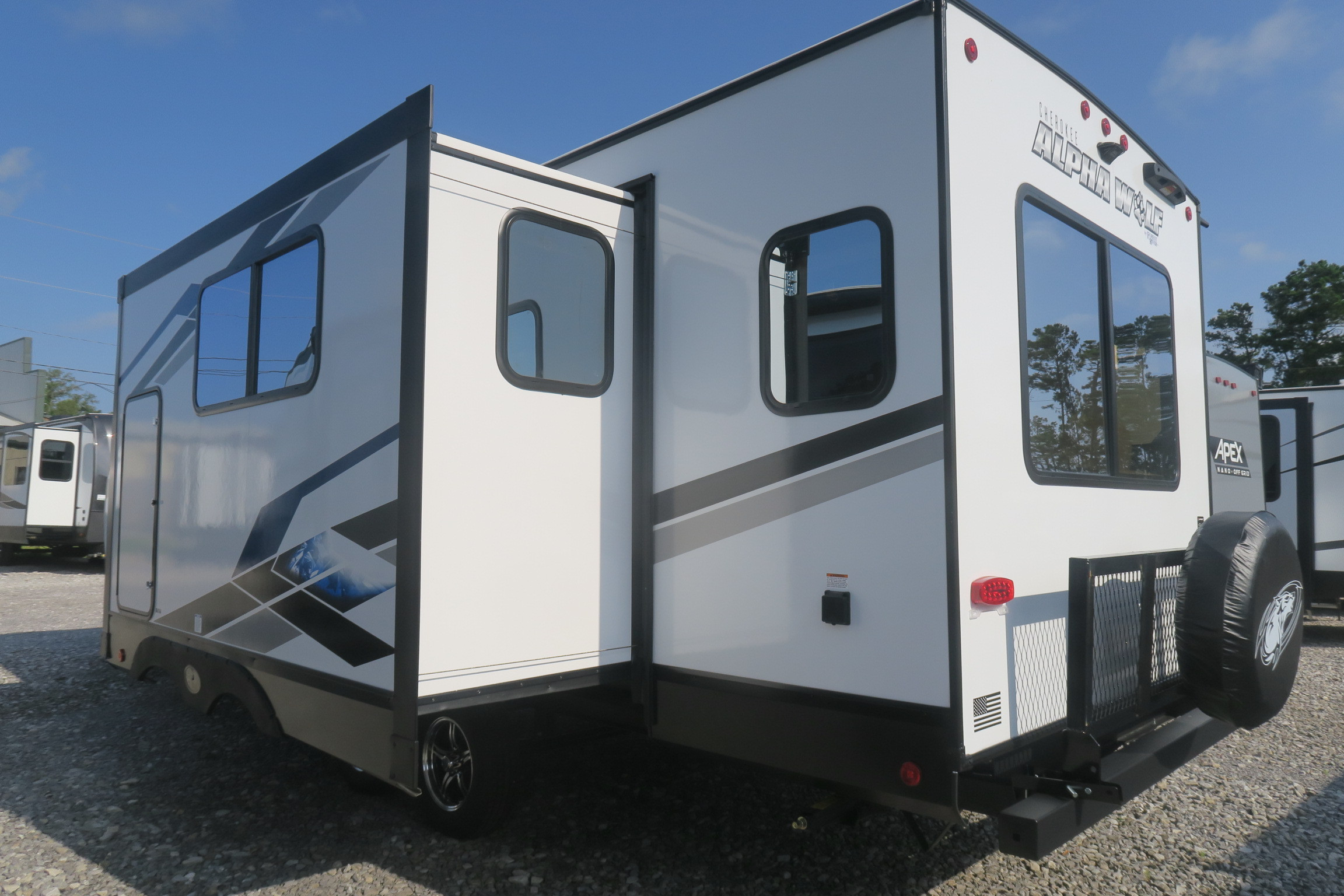 NEW 2024 CHEROKEE ALPHA WOLF 2500RL Overview Berryland Campers