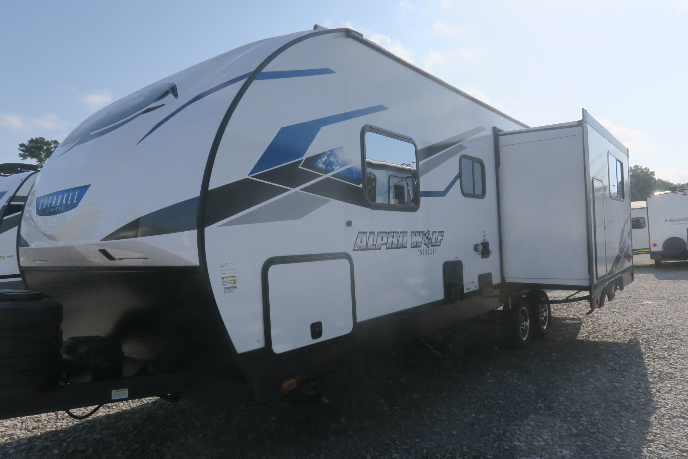 NEW 2024 CHEROKEE ALPHA WOLF 2500RL Overview Berryland Campers