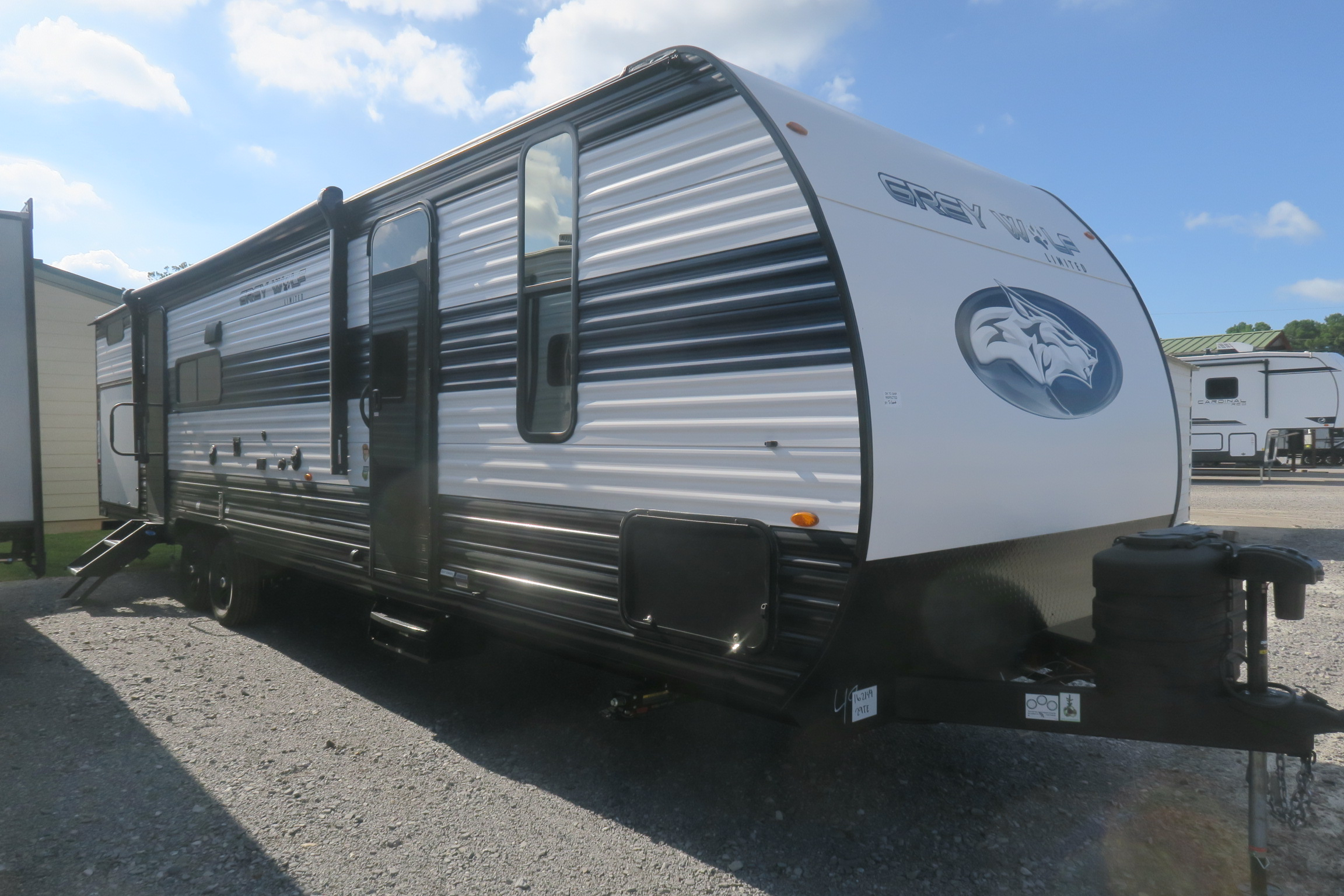 NEW 2024 CHEROKEE GREY WOLF 29TE Overview Berryland Campers   IMG 4585.JPG