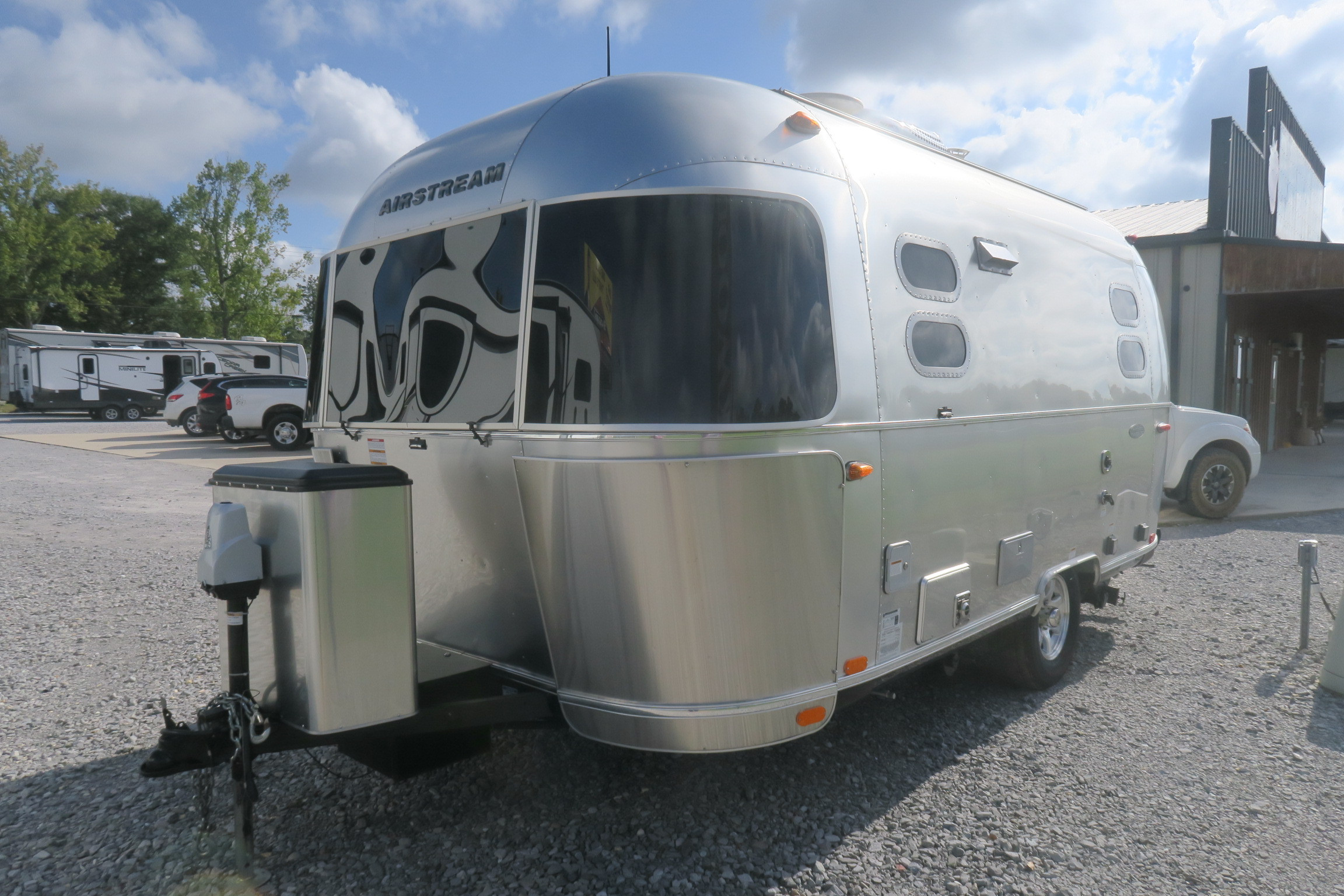 USED 2019 AIRSTREAM BAMBI 19CB - Overview | Berryland Campers