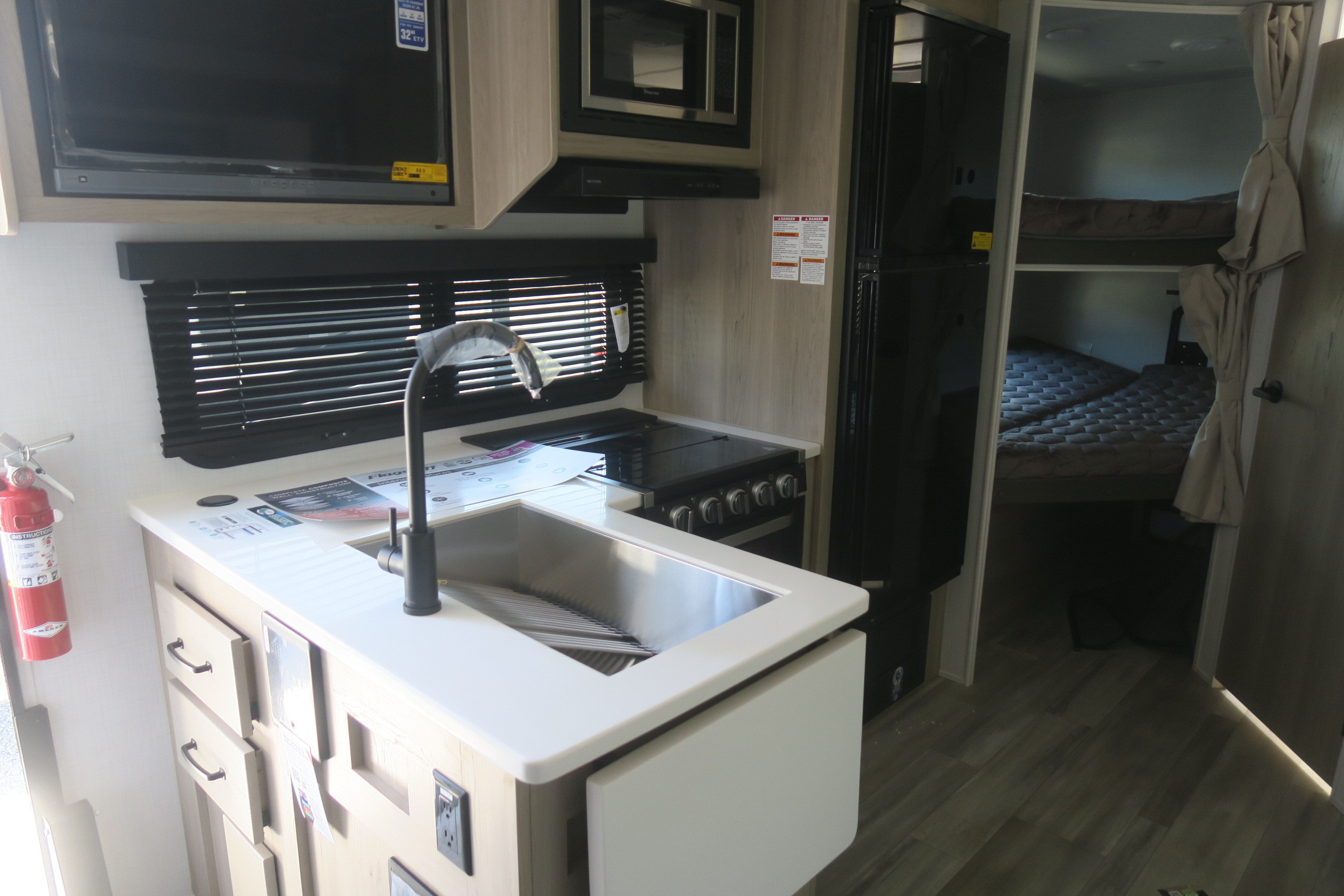 NEW 2024 FLAGSTAFF MICRO LITE 25BRDS Overview Berryland Campers