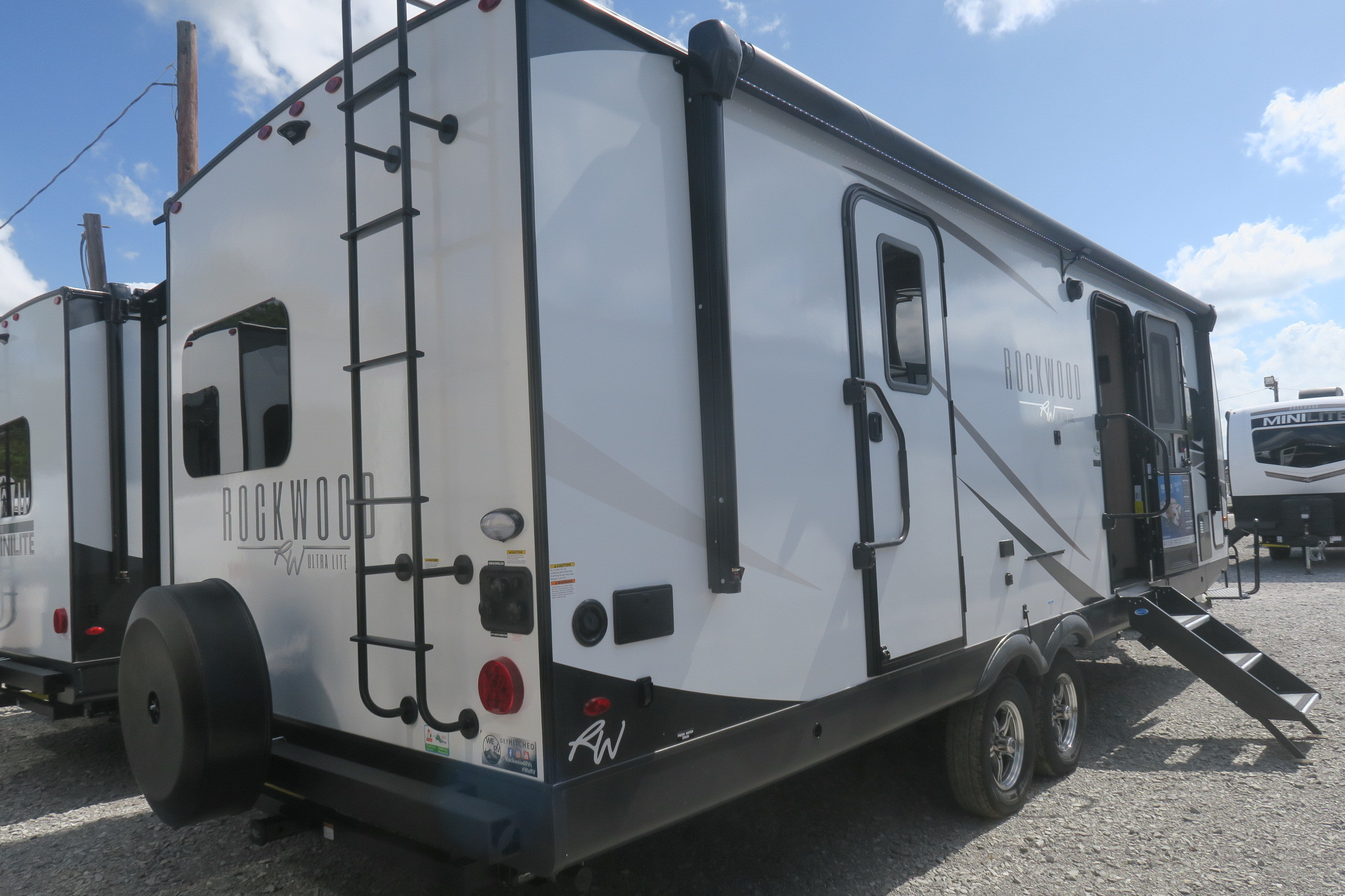 NEW 2024 ROCKWOOD ULTRA LITE 2608BS Overview Berryland Campers