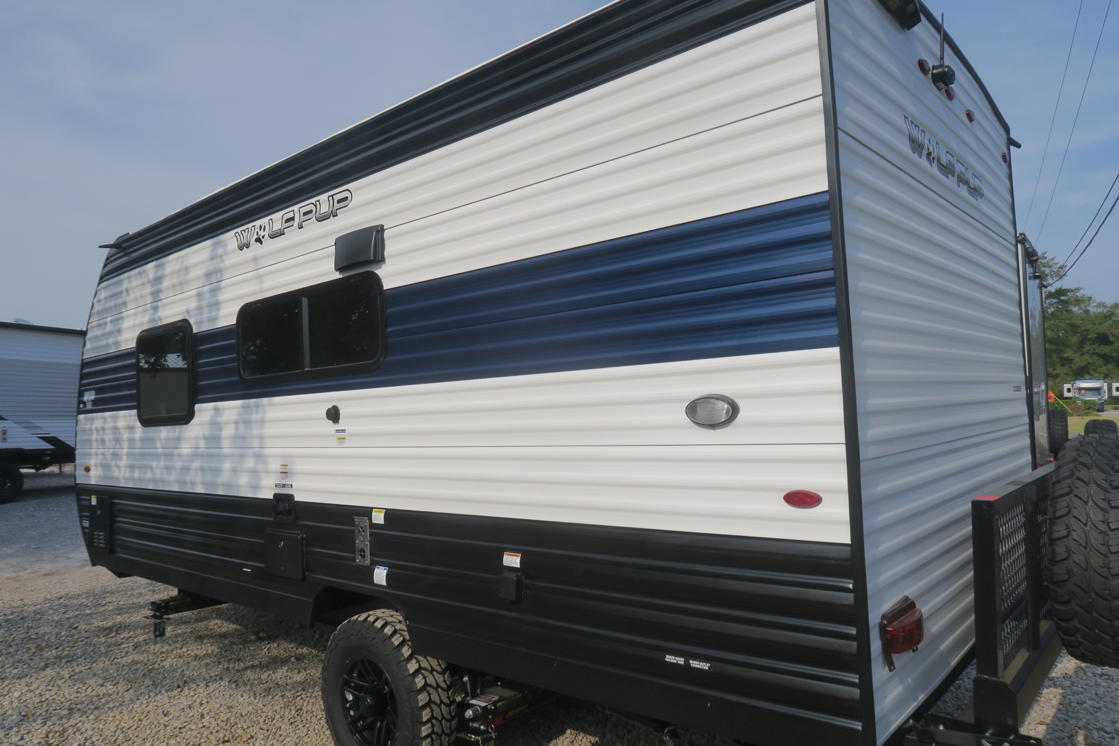 NEW 2024 CHEROKEE WOLF PUP 16FQW - Overview | Berryland Campers