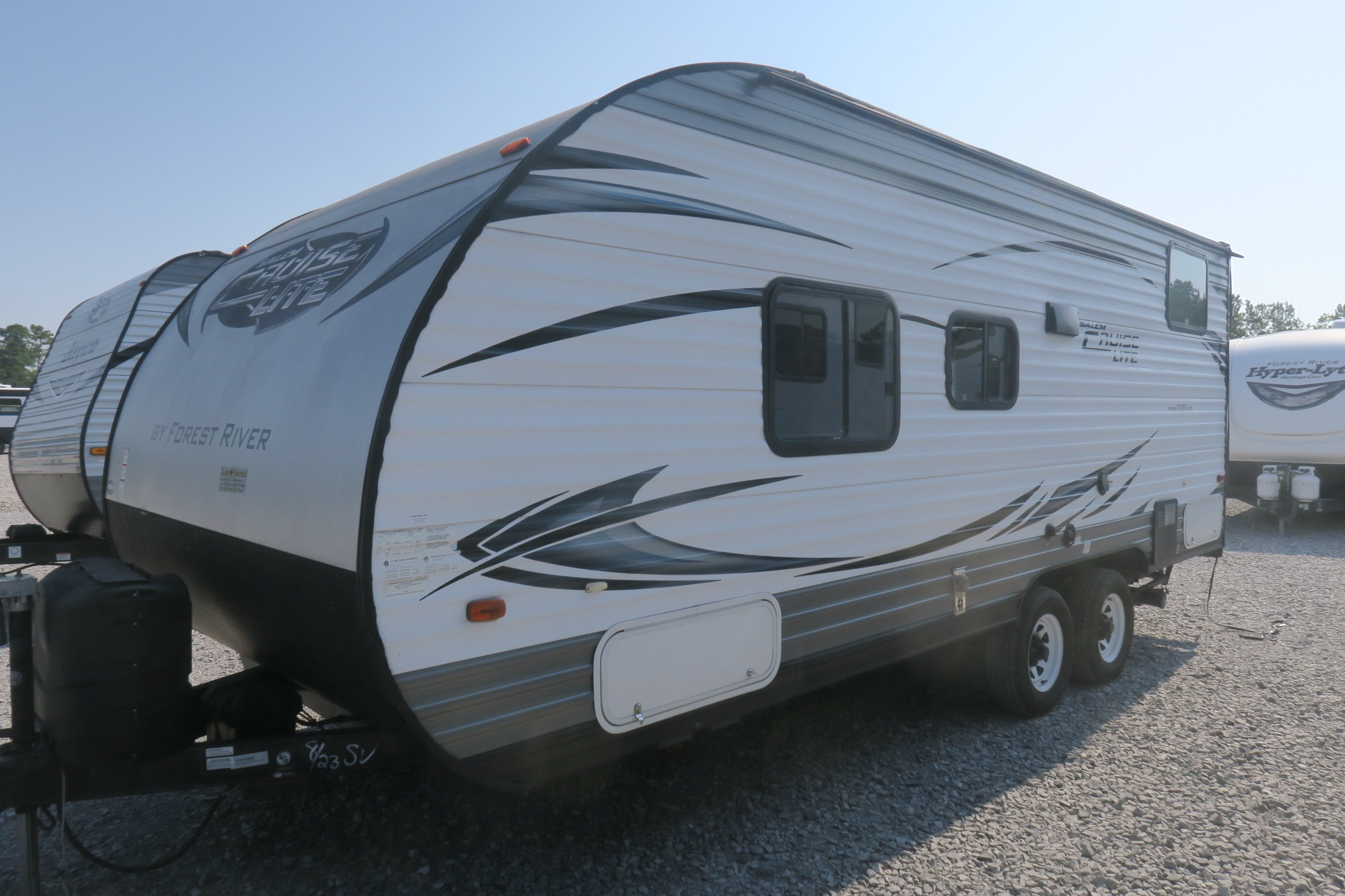 USED 2017 SALEM CRUISE LITE 201BHXL - Overview | Berryland Campers