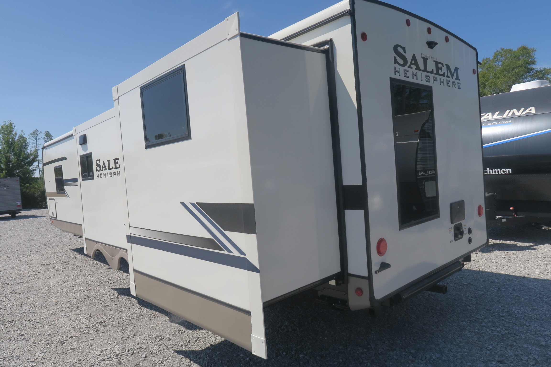 NEW 2024 SALEM 310BHI Overview Berryland Campers