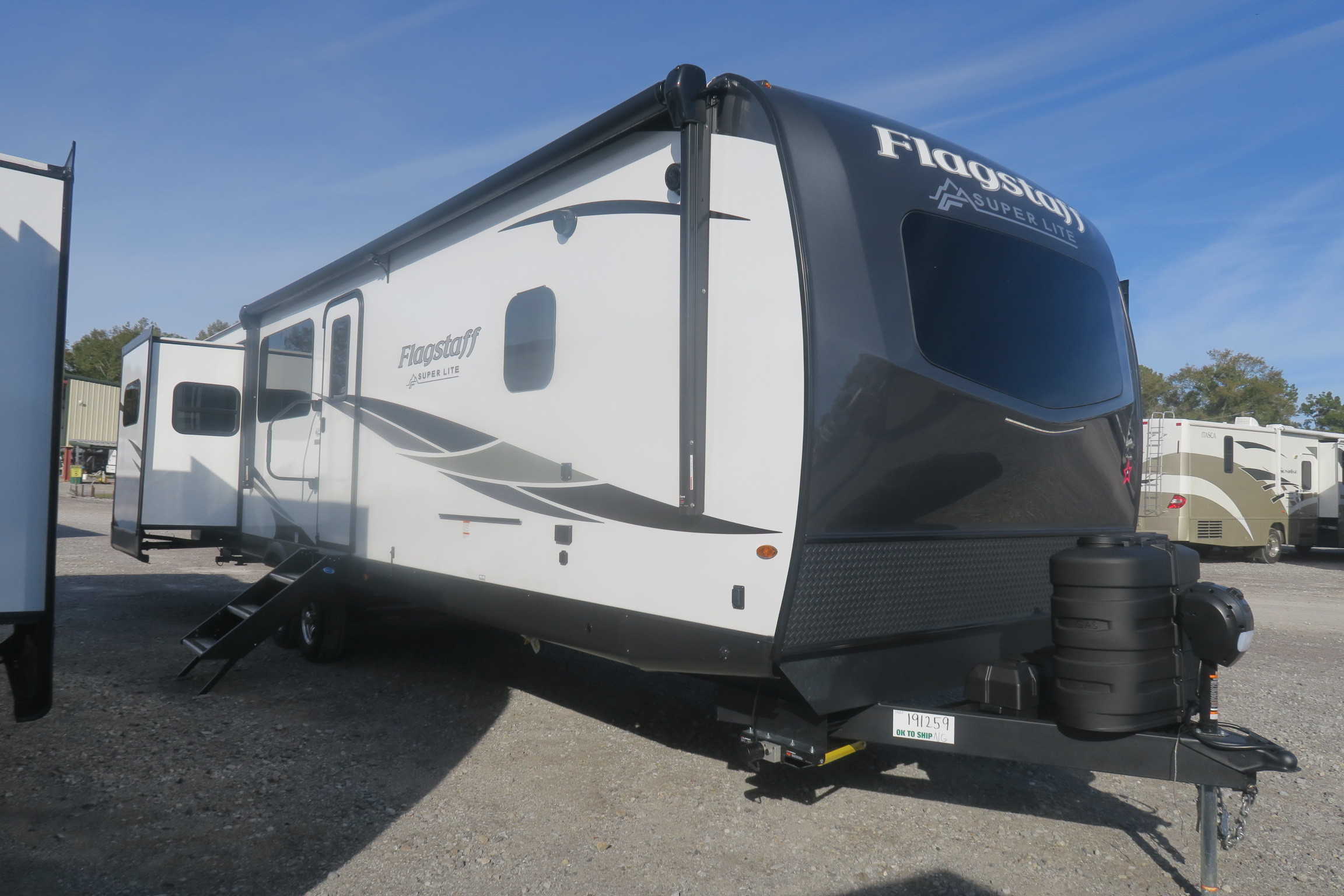 NEW 2024 FLAGSTAFF SUPER LITE 29RLS - Overview | Berryland Campers