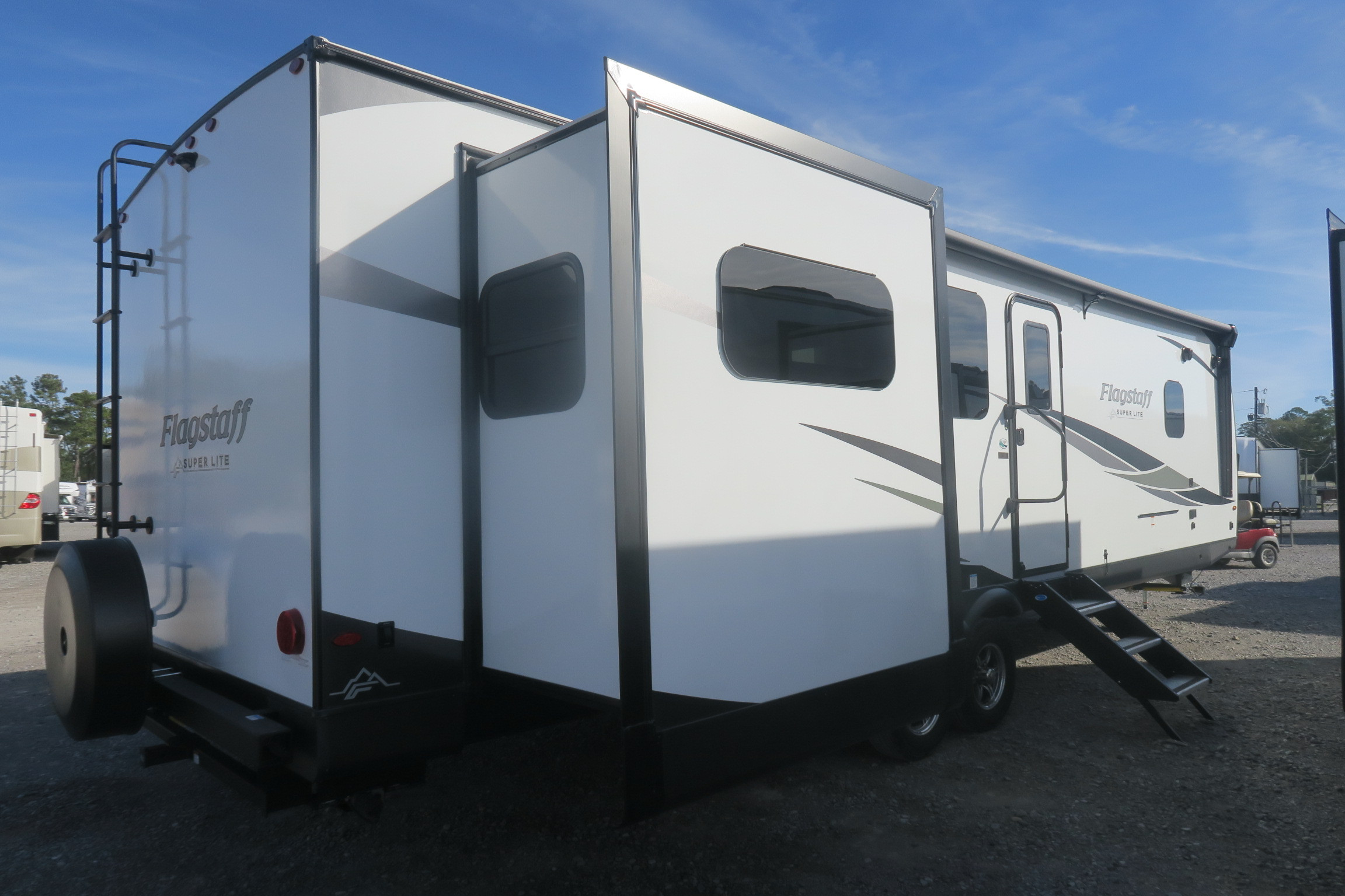 NEW 2024 FLAGSTAFF SUPER LITE 29RLS - Overview | Berryland Campers