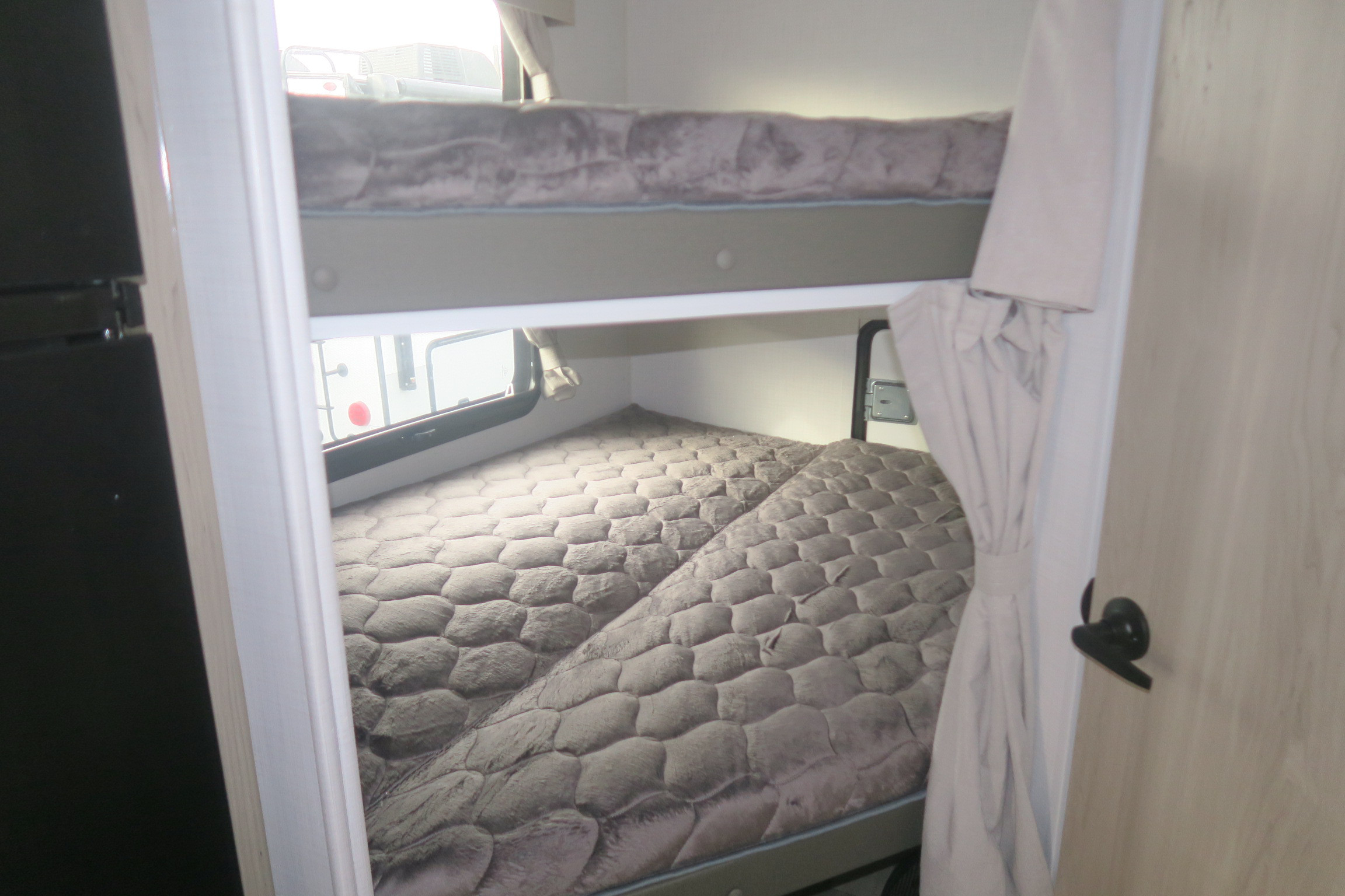 NEW 2024 ROCKWOOD MINI LITE 2509S - Overview | Berryland Campers