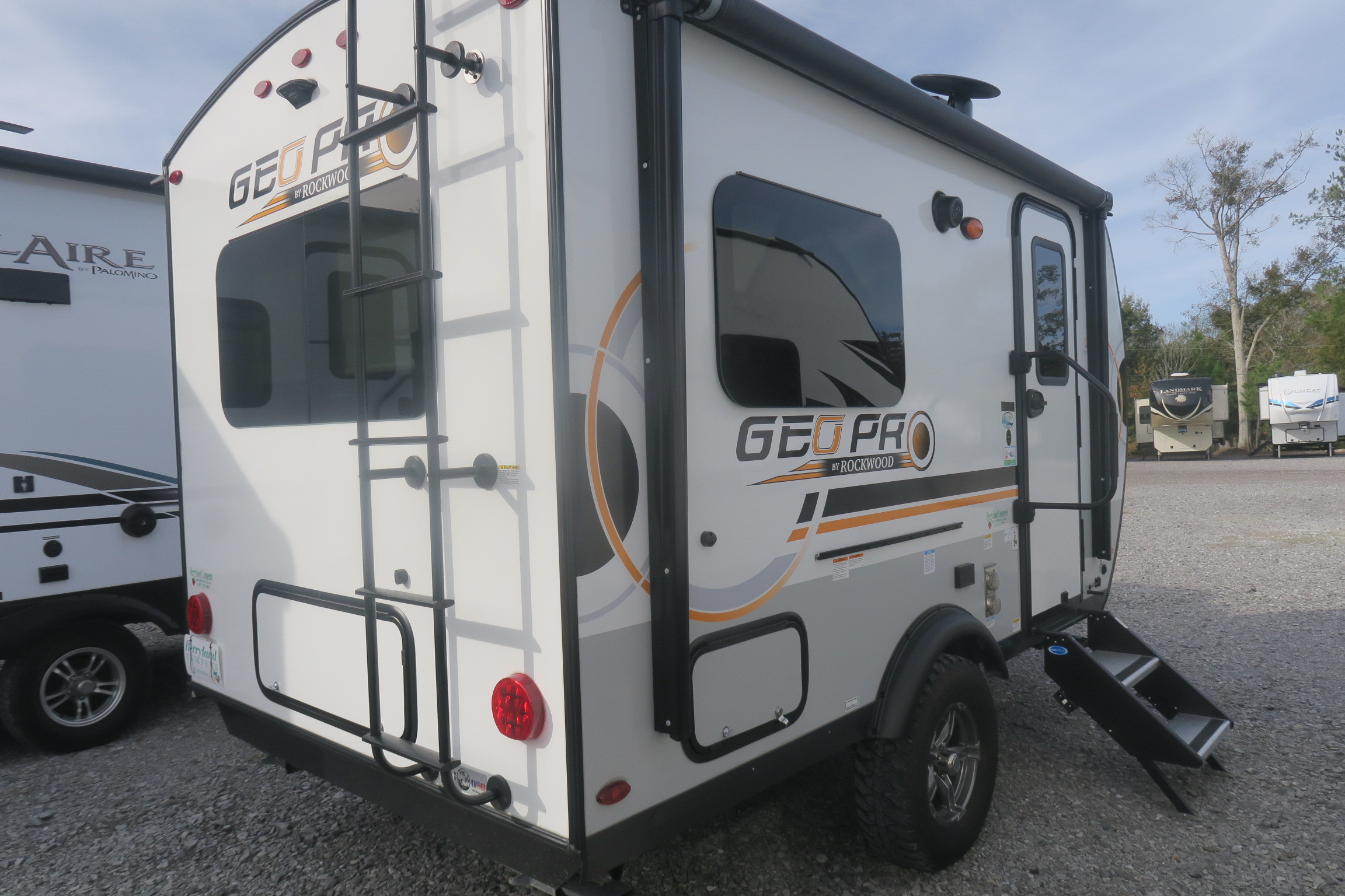 USED 2022 ROCKWOOD GEO PRO 15TB - Overview | Berryland Campers