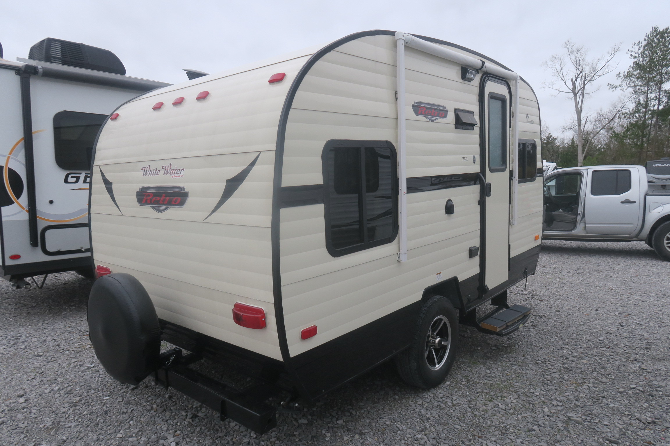 USED 2015 WHITEWATER RETRO 155XL - Overview | Berryland Campers