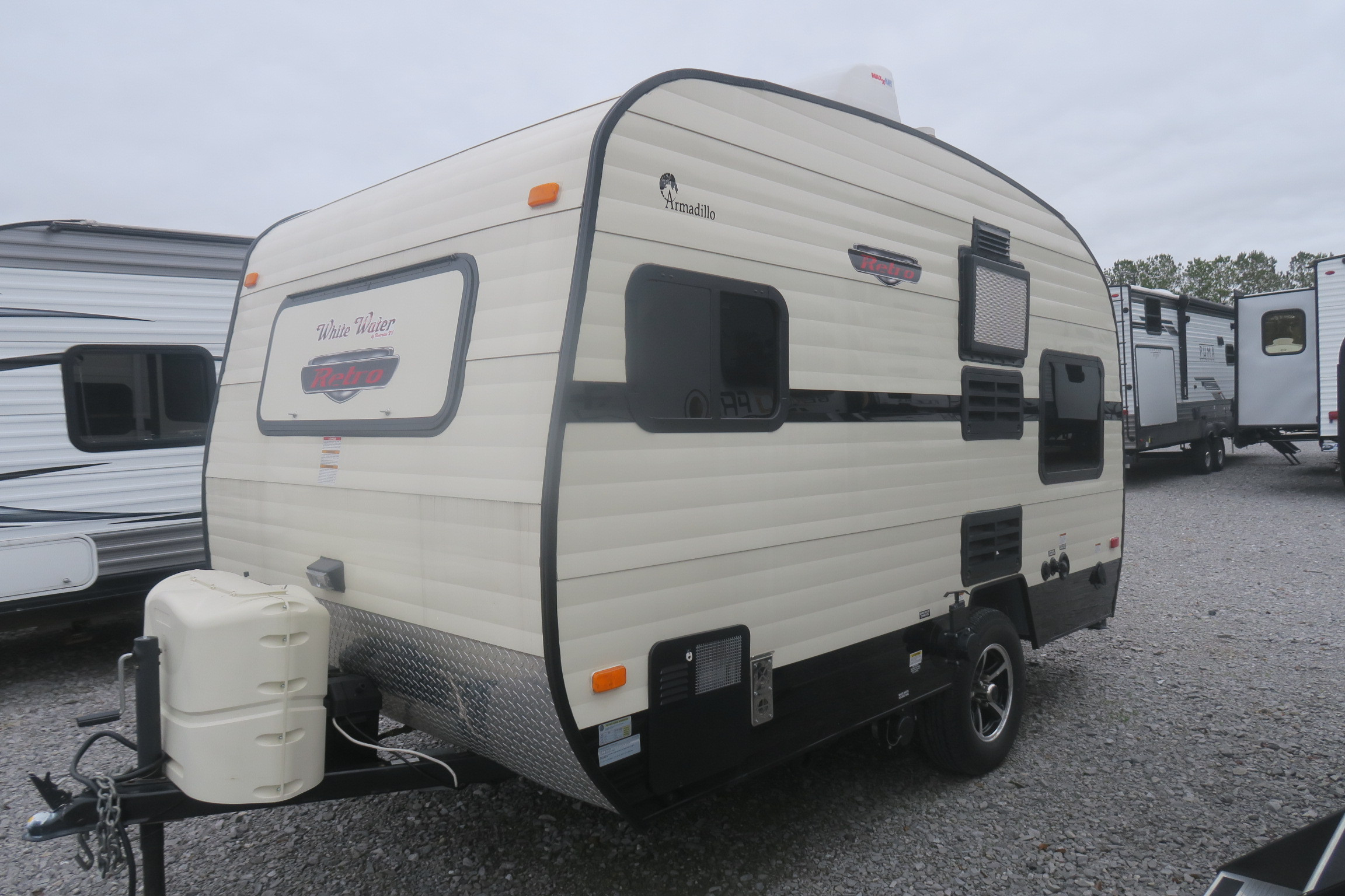 USED 2015 WHITEWATER RETRO 155XL - Overview | Berryland Campers