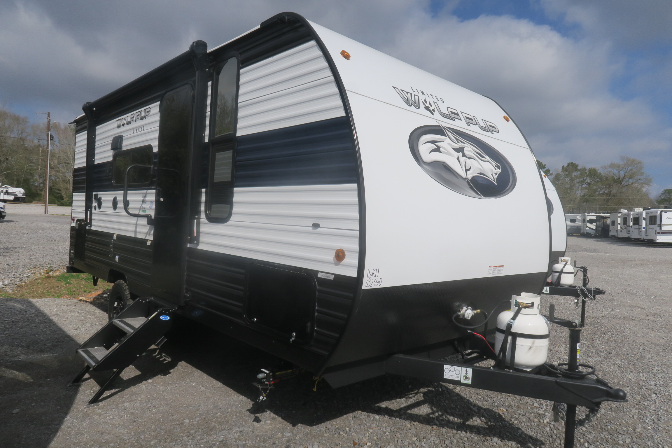 NEW 2024 CHEROKEE WOLF PUP 16KHW - Overview | Berryland Campers