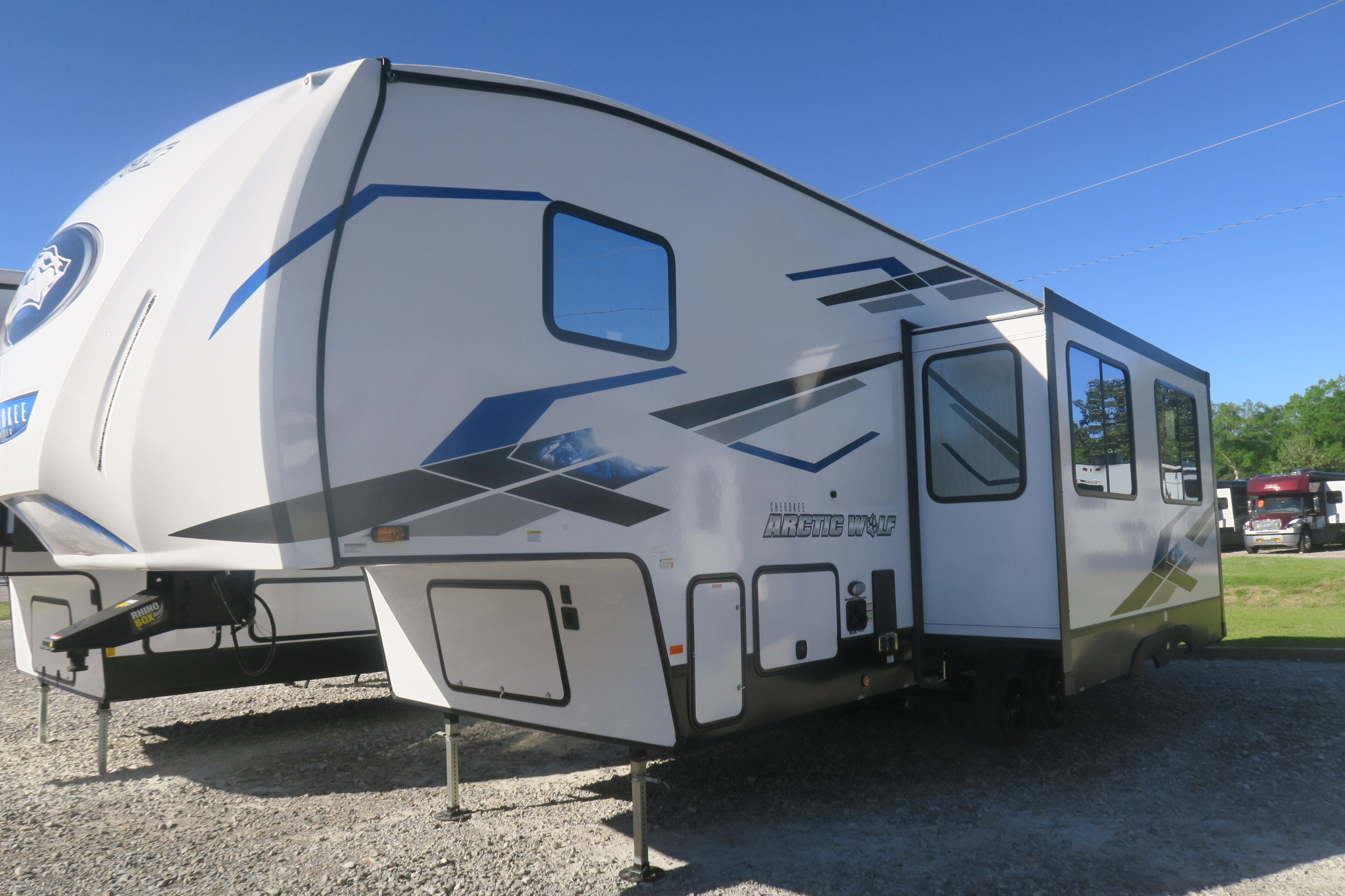 NEW 2024 CHEROKEE ARCTIC WOLF 287BH - Overview | Berryland Campers