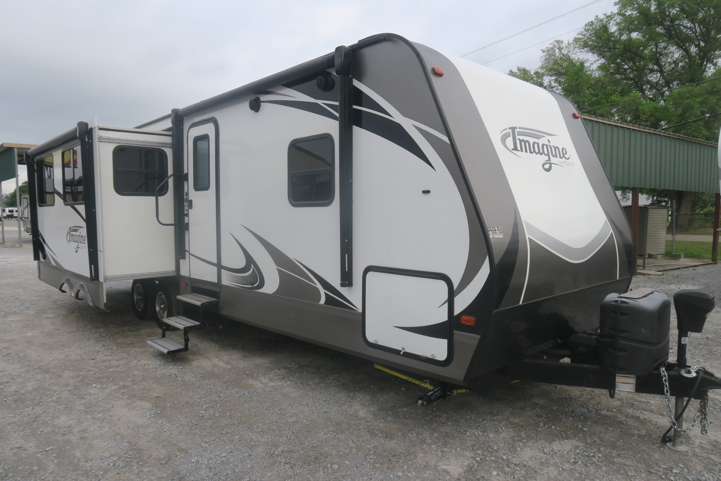 USED 2016 IMAGINE 2950RL - Overview | Berryland Campers