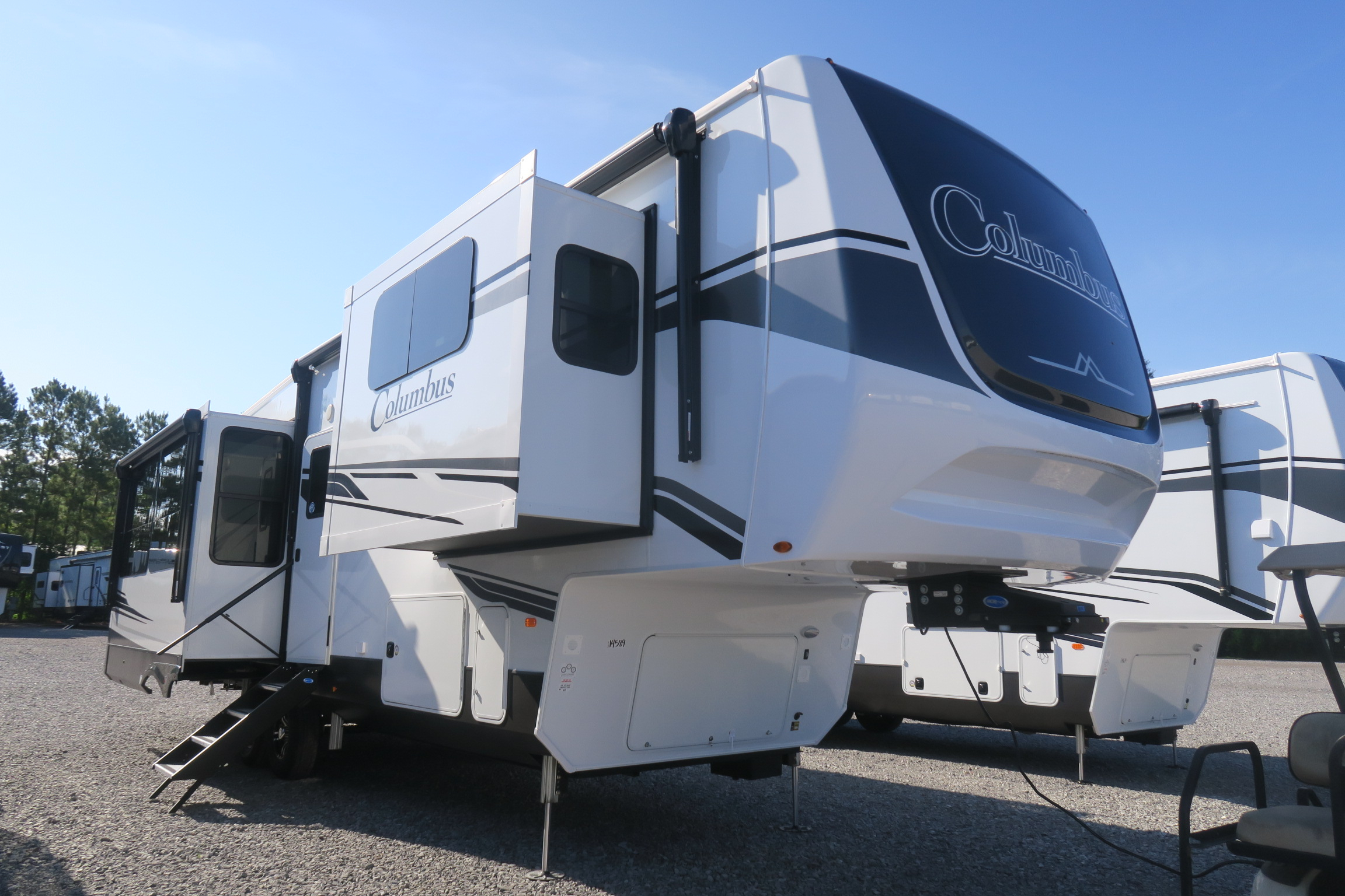 NEW 2024 COLUMBUS 380RL - Overview | Berryland Campers