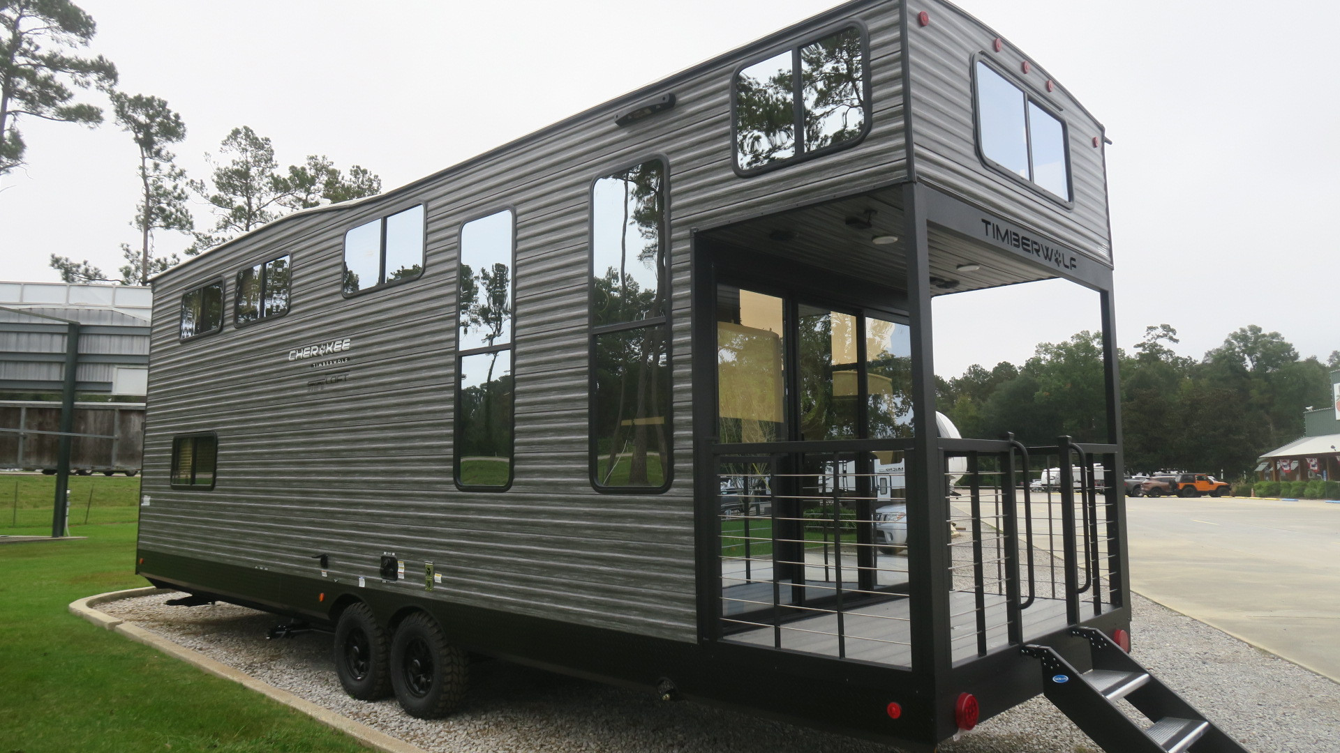 NEW 2025 CHEROKEE DESTINATION 20OG - Overview | Berryland Campers