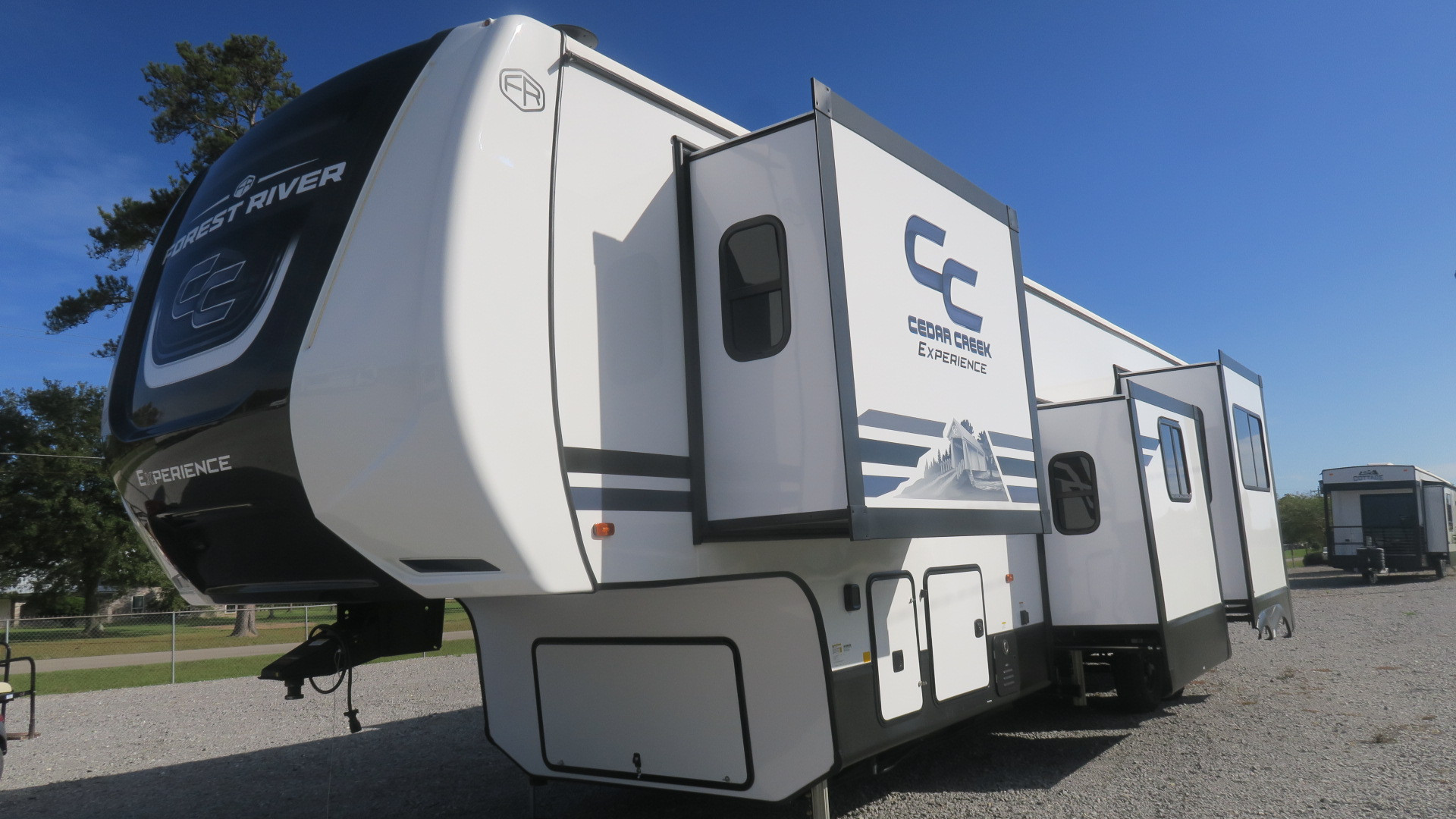 NEW 2025 CEDAR CREEK EXPERIENCE 39RKB - Overview | Berryland Campers