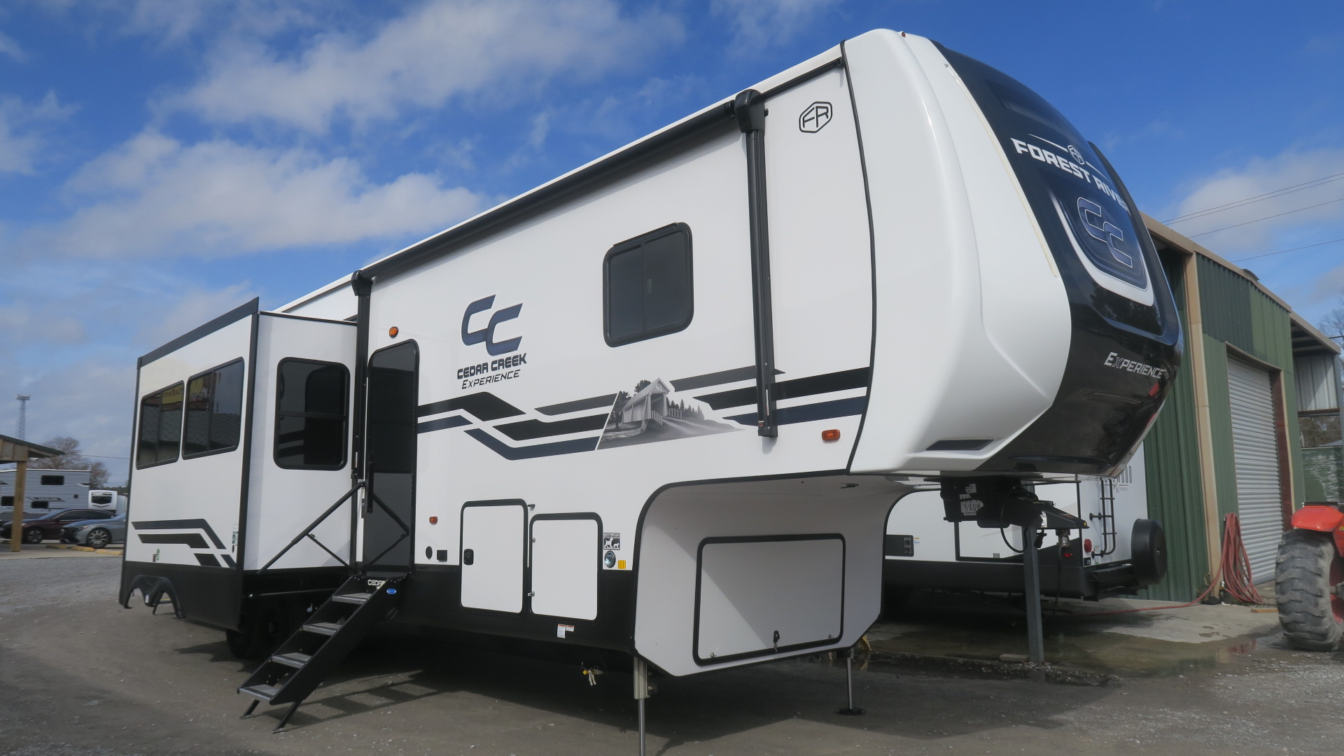 NEW 2025 CEDAR CREEK 38DB - Overview | Berryland Campers