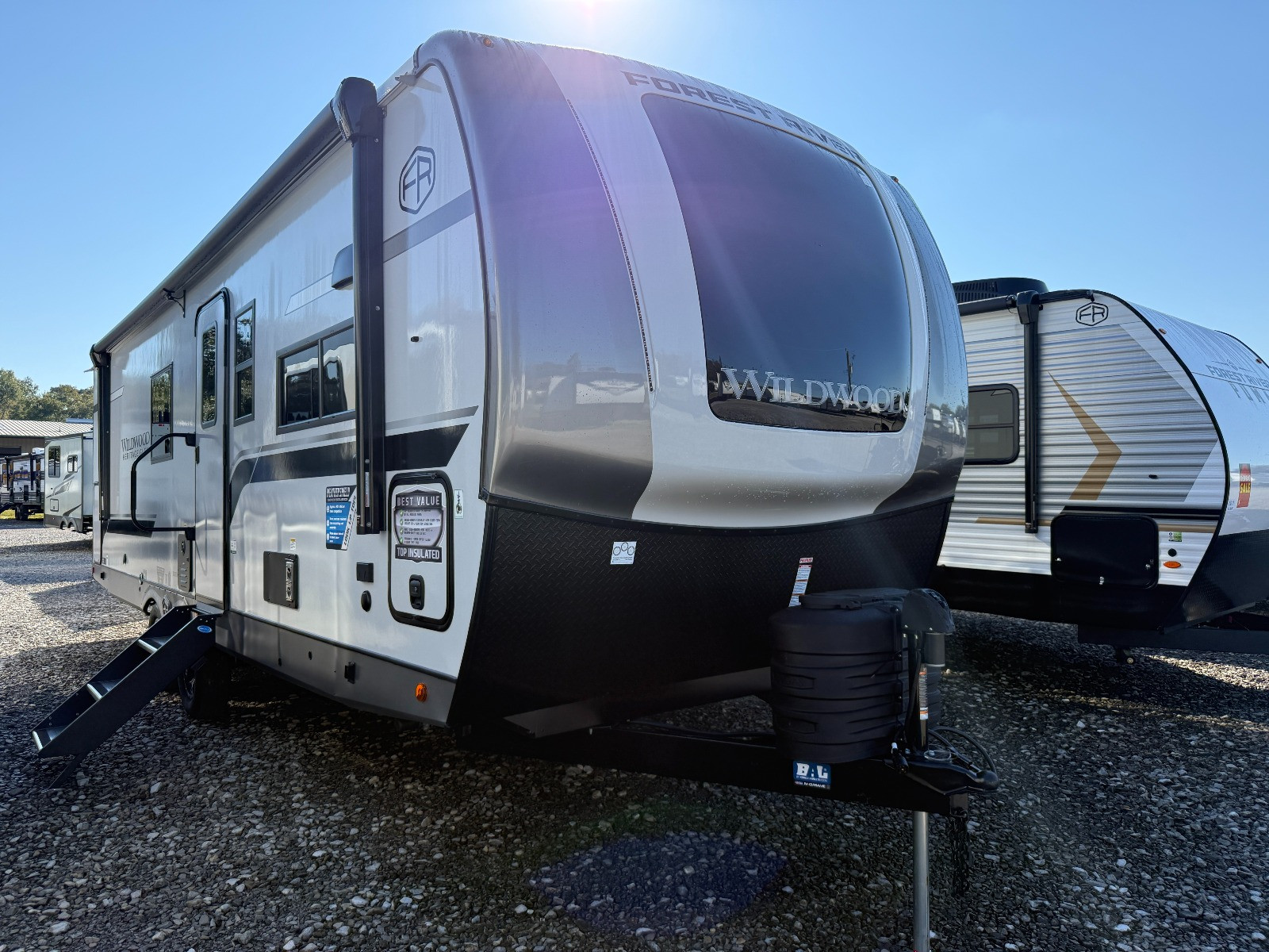 NEW 2026 WILDWOOD HERITAGE GLEN 261FKRB - Overview | Berryland Campers